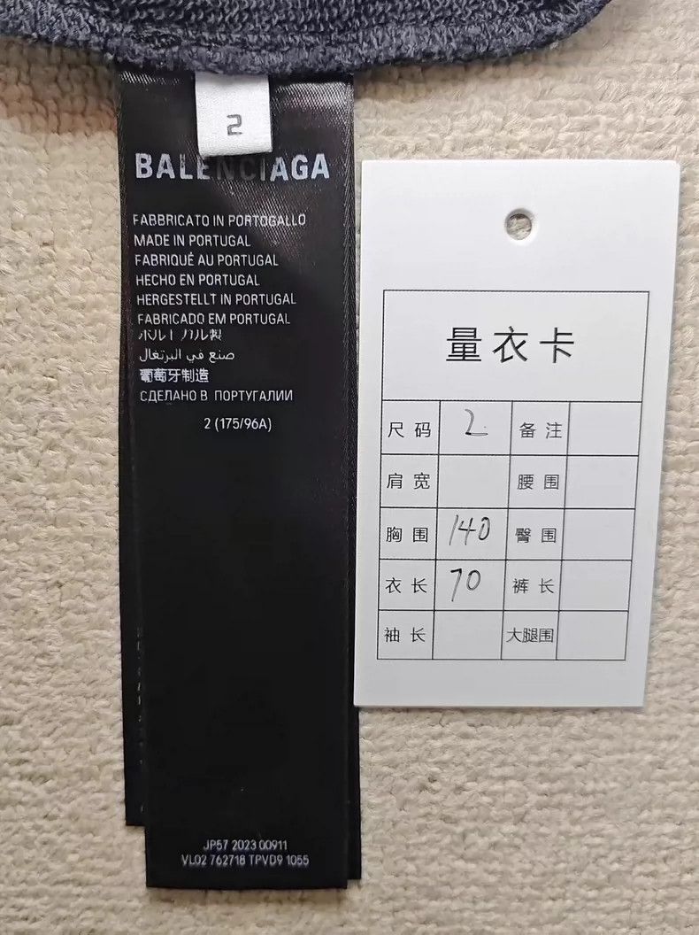 Balenciaga Balenciaga A long-sleeved sweatshirt made of pierced rivet Size US M / EU 48-50 / 2 - 5 Thumbnail