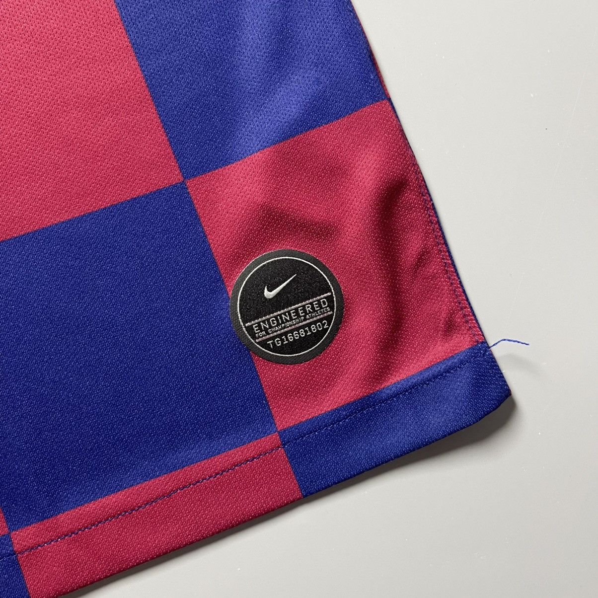 Vintage BARCELONA NIKE 2019/2020 FOOTBALL HOME JERSEY #10 MESSI Size US XXL / EU 58 / 5 - 8 Thumbnail