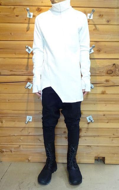 The Viridi-anne Assymetric Scar Stitch Turtleneck - WHITE JP 3 Size US L / EU 52-54 / 3 - 3 Thumbnail
