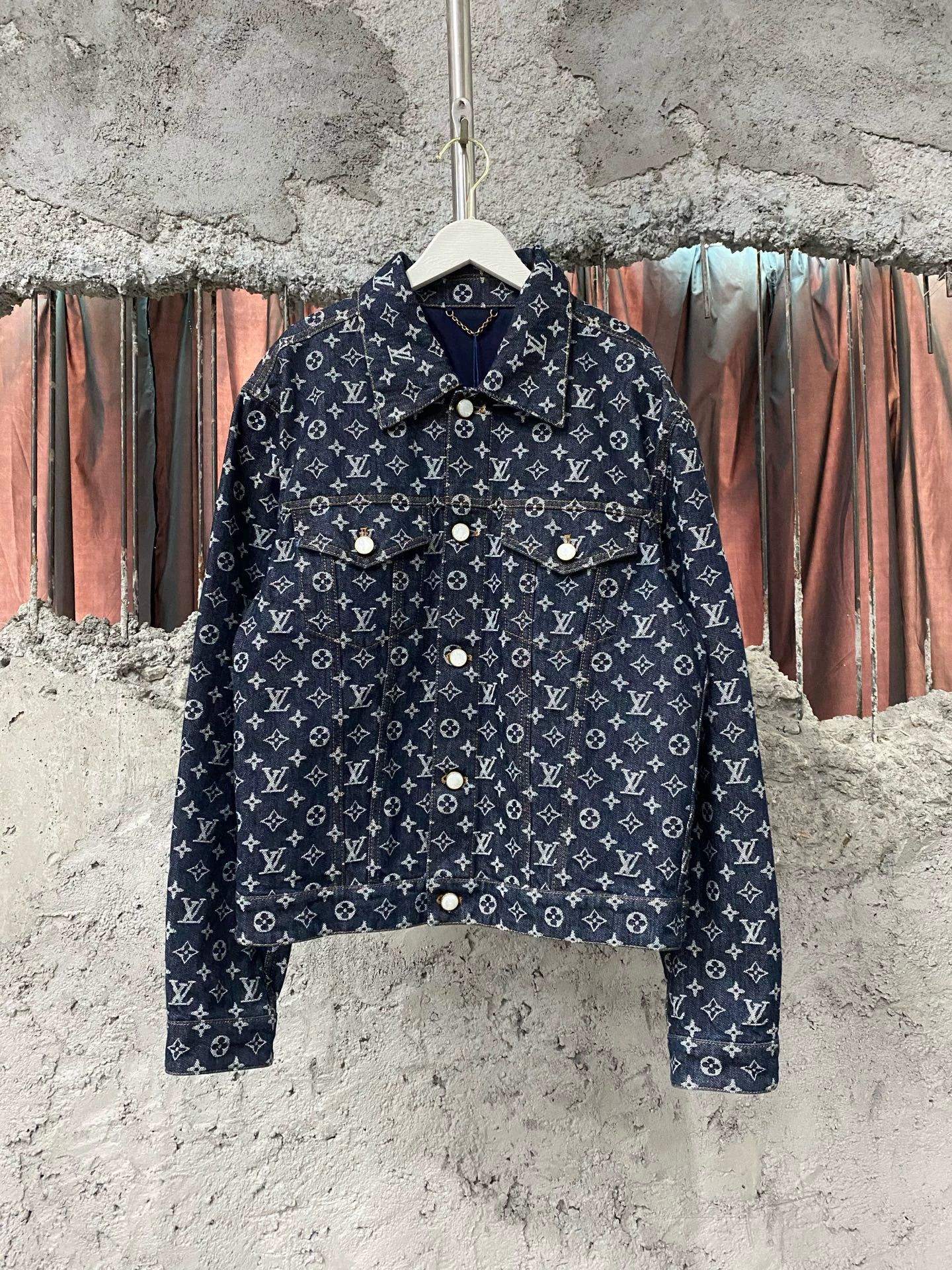 Louis Vuitton LV Denim Jacket Size 48 Size US M / EU 48-50 / 2 - 1 Thumbnail
