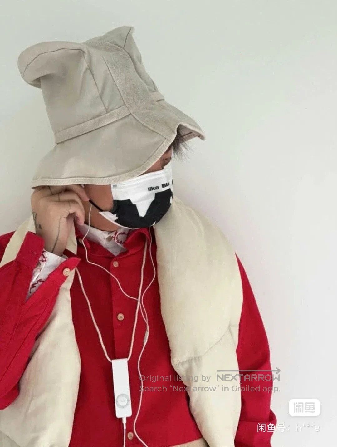 Visvim visvim down muffler scarf in ivory. Size ONE SIZE - 5 Thumbnail
