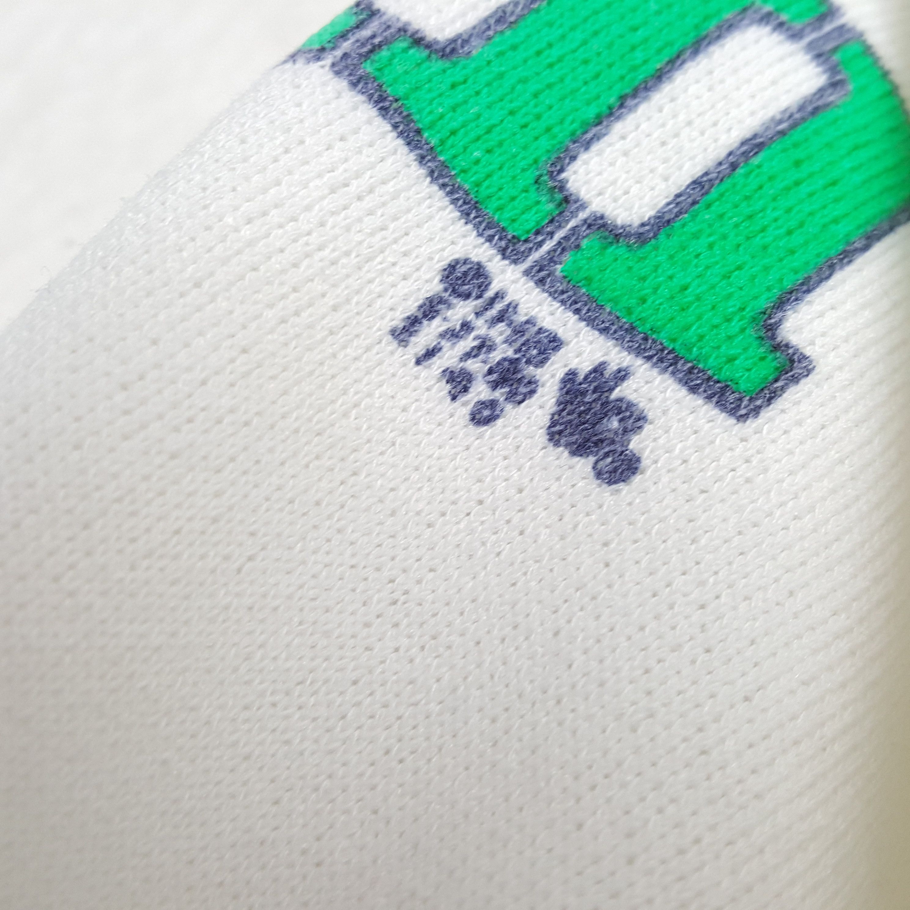 Vintage Vintage 90's UNIVERSITY OF HAWAII Promotion Sweatshirts Size US M / EU 48-50 / 2 - 8 Thumbnail