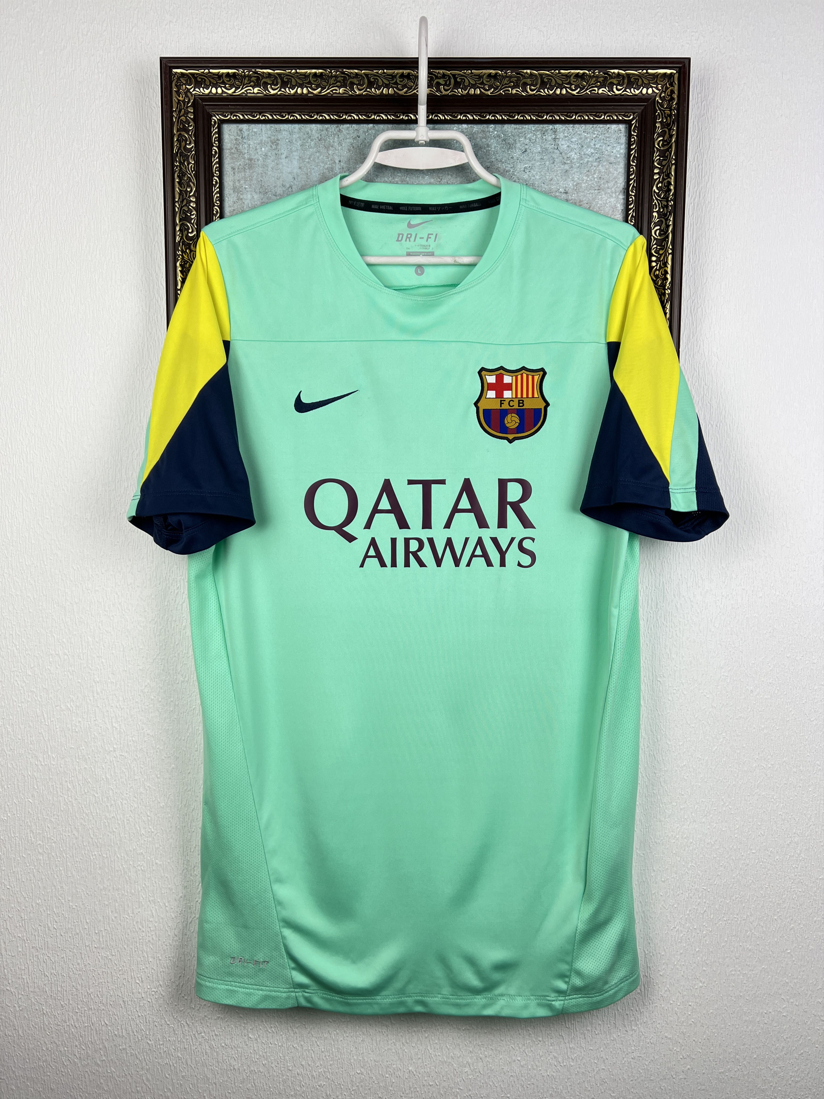 Nike FC Barcelona Football Train Shirt Soccer Jersey Trikot Size US L / EU 52-54 / 3 - 1 Thumbnail
