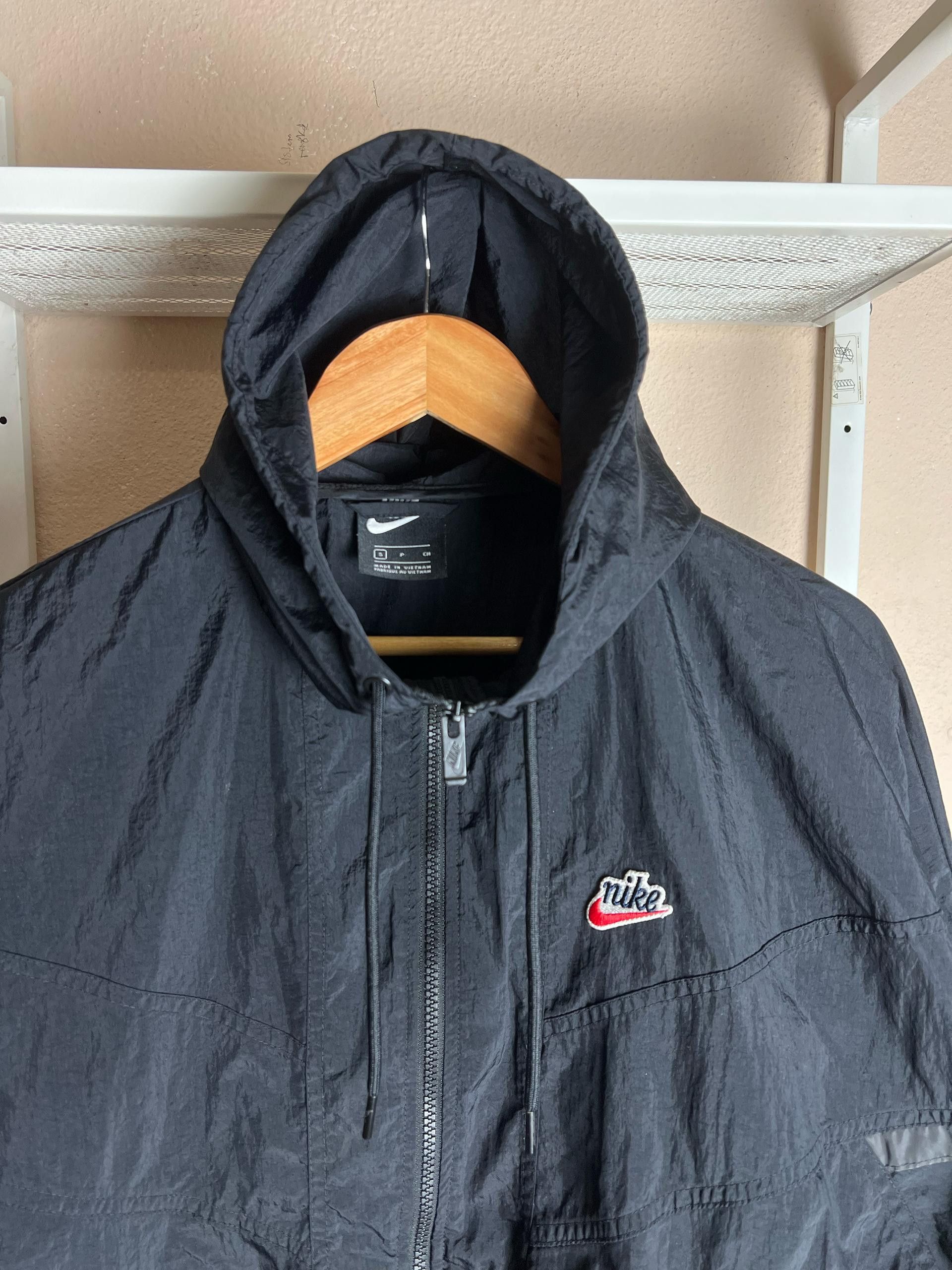 Japanese Brand × Nike × Vintage Vintage Nike Sportwear Windrunner Hooded Jacket Size US S / EU 44-46 / 1 - 2 Thumbnail