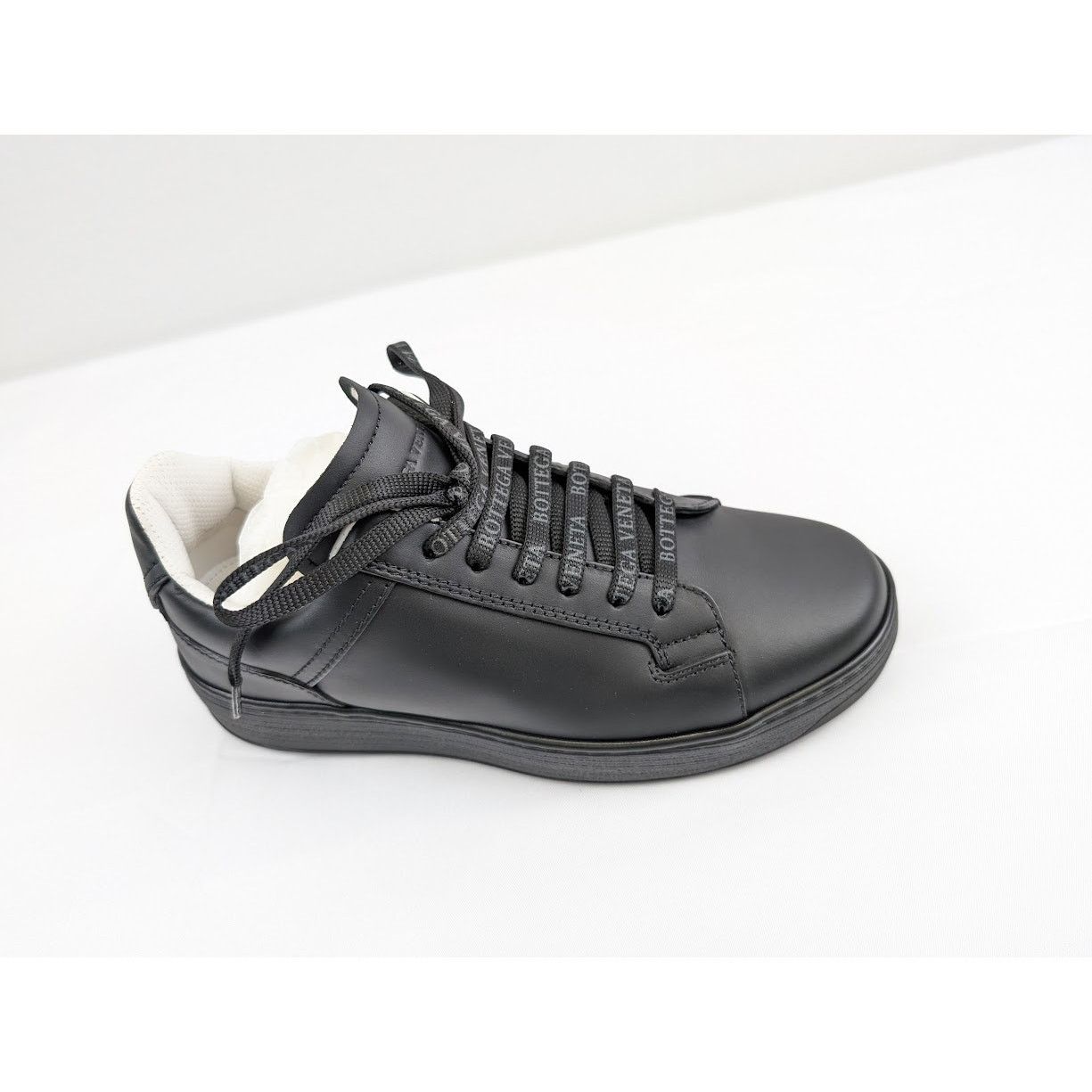 Bottega Veneta o1rshd1 Bolt Calf Low-Top Sneakers in Nero Size US 6 / EU 39 - 3 Thumbnail