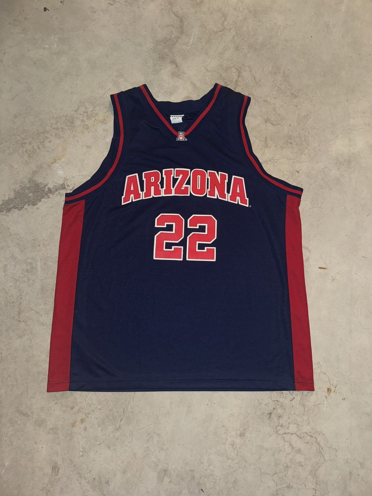 Foot Locker × Vintage Vintage Foot Locker Arizona Wildcats Men's Basketball Jersey Size US XL / EU 56 / 4 - 1 Thumbnail