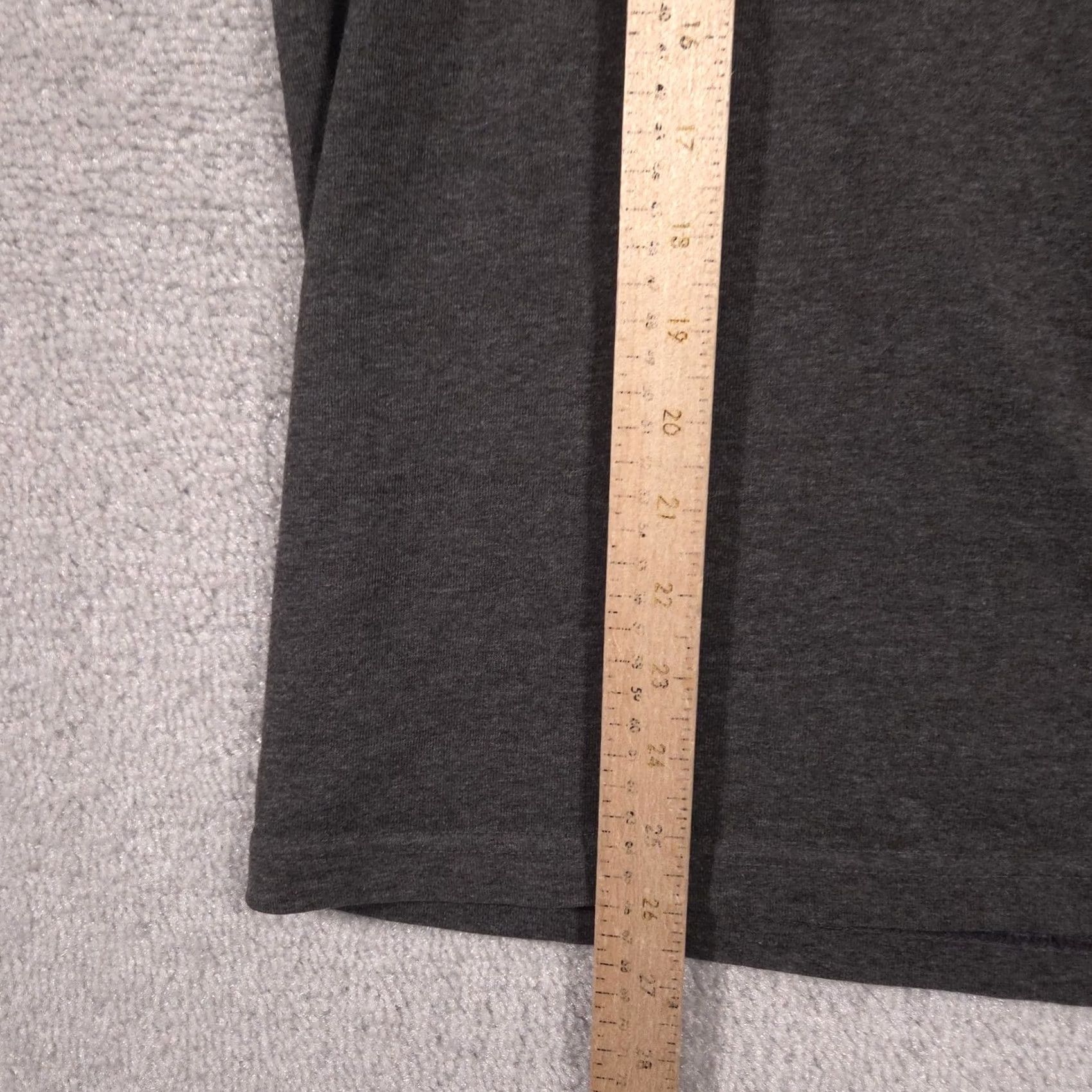 Aeropostale Aeropostale Shirt Mens Medium Gray 56 Varsity Squad Phys-Ed Graphic Tee Made USA Shirt Mens Gray 56 Varsity Squad Phys-Ed Graphic Tee USA Size US M / EU 48-50 / 2 - 7 Thumbnail