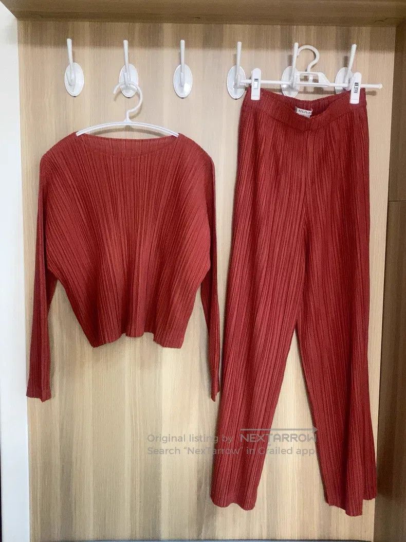 Issey Miyake Issey Miyake Red Long Sleeve Top Size L / US 10 / IT 46 - 2 Thumbnail