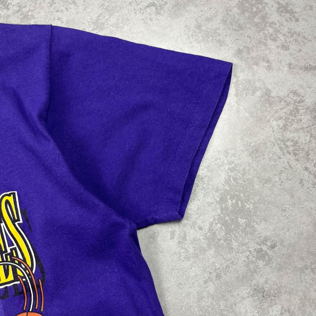 NBA × Vintage Vintage LA Lakers t shirt Size US L / EU 52-54 / 3 - 4 Thumbnail