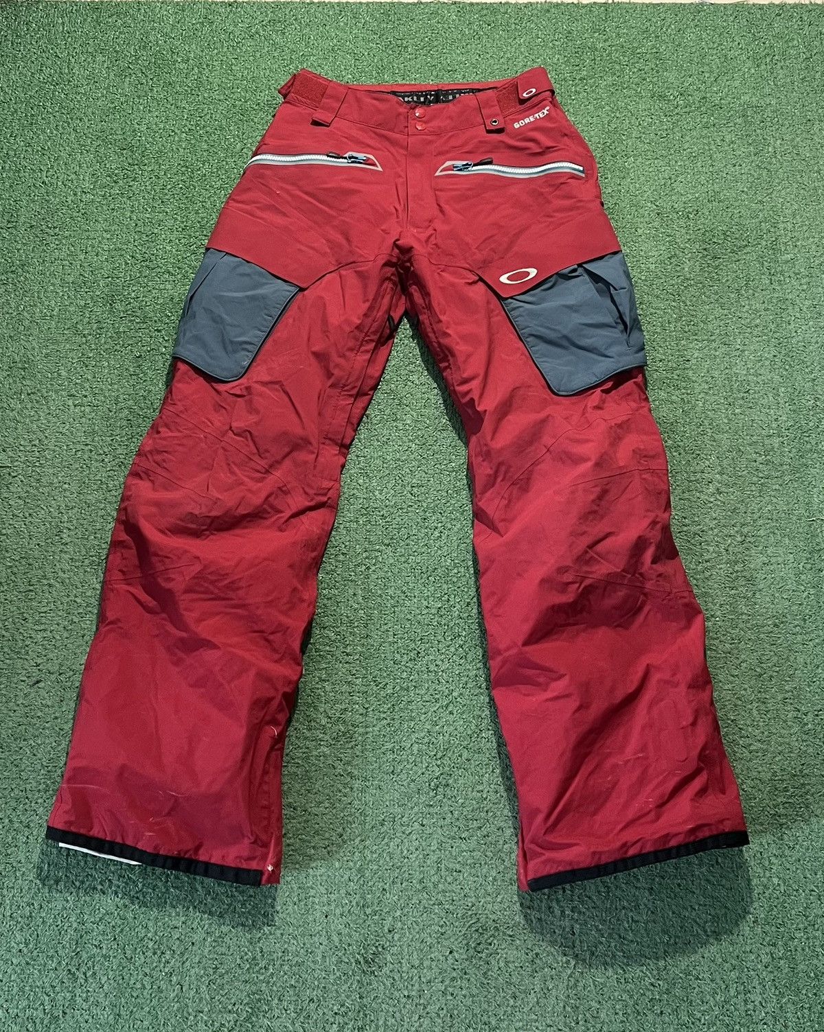 Oakley Oakley overalls pants ski pants winter red Size US 33 - 1 Thumbnail