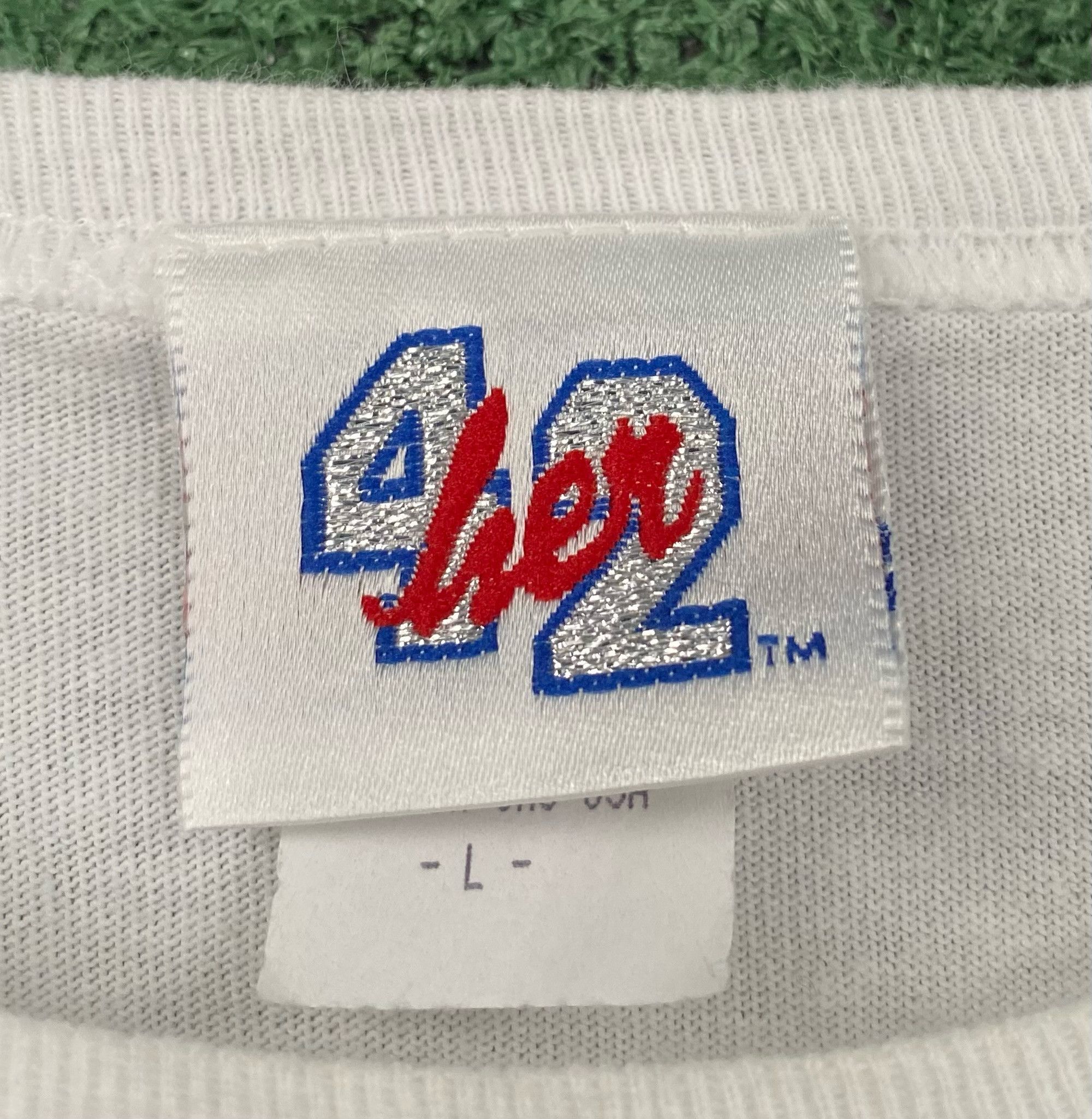 Vintage 90’s San Francisco 49ers Jeweled Single Stitch T-Shirt Large Size L / US 10 / IT 46 - 3 Thumbnail