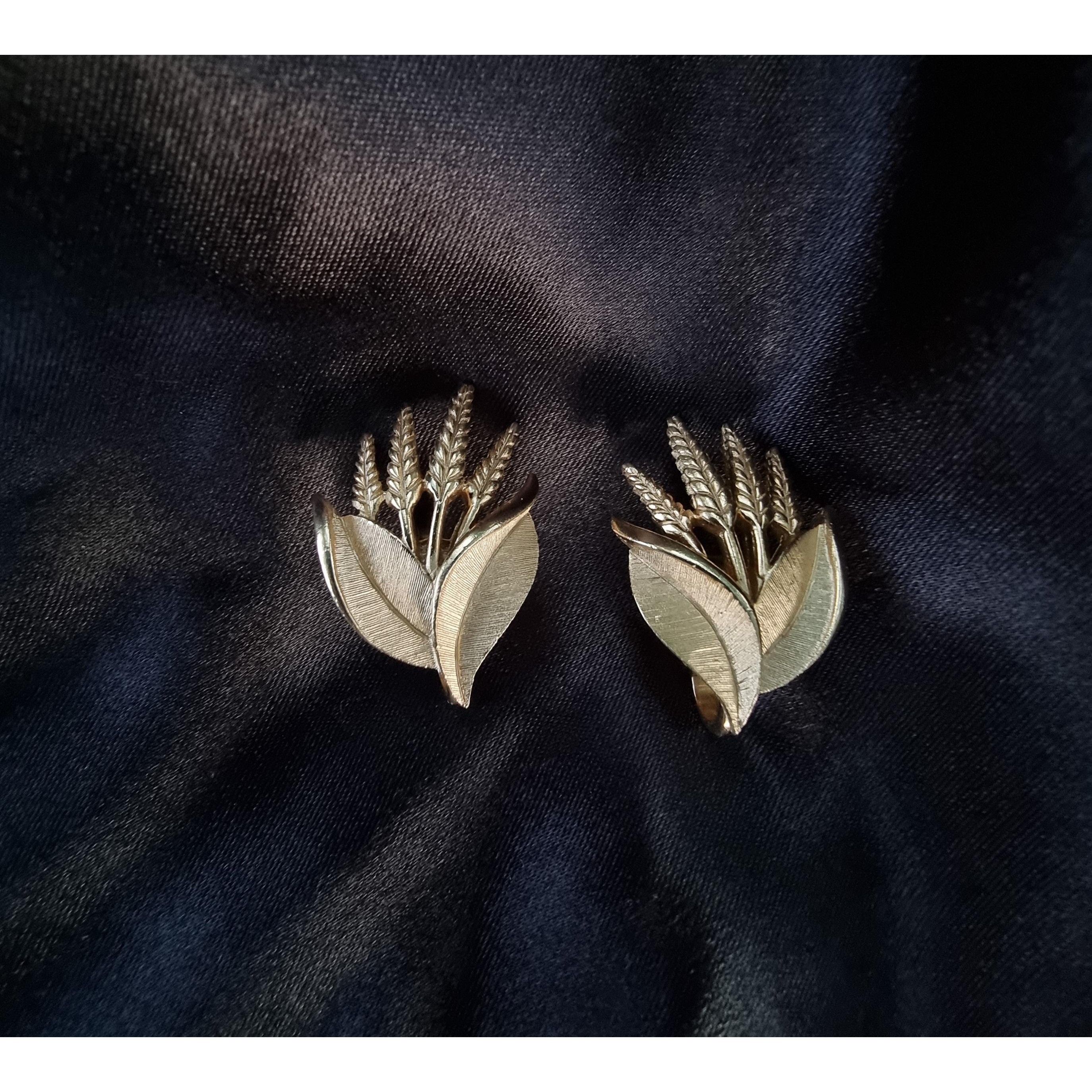 Other Rare Find Vintage Crown TRIFARI 1950s Signed Wheat and Leaf Size ONE SIZE - 6 Thumbnail