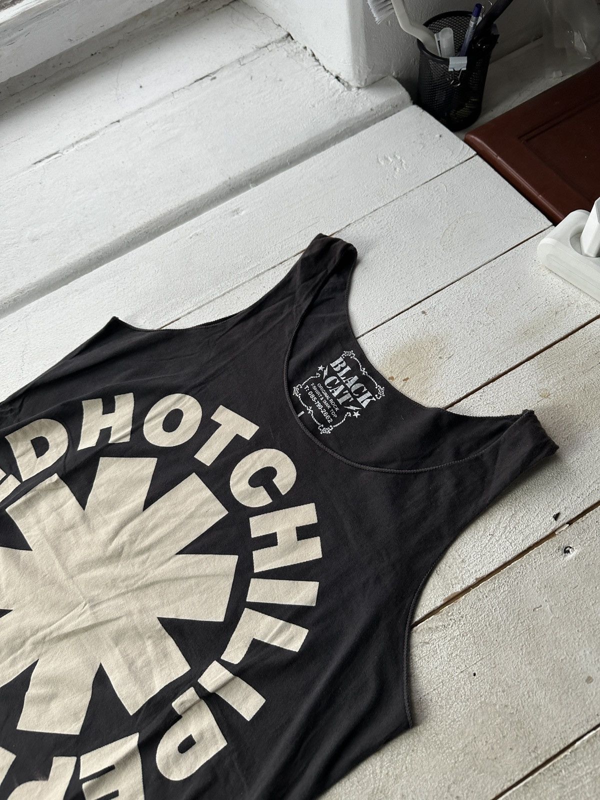Band Tees 🚨 Red Hot Chili Peppers Big Logo Band Tour Tee Shirt Size US M / EU 48-50 / 2 - 2 Thumbnail