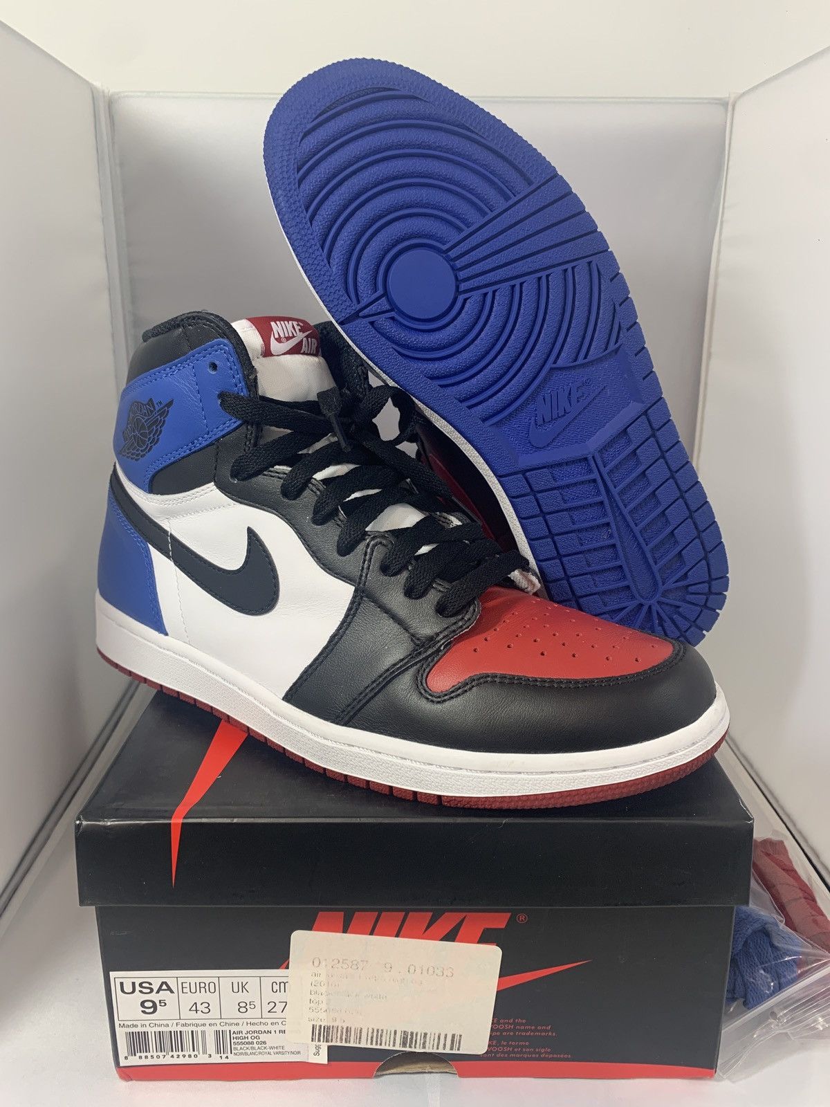 Nike Air Jordan 1 Retro High OG Size US 9.5 / EU 42-43 - 3 Thumbnail