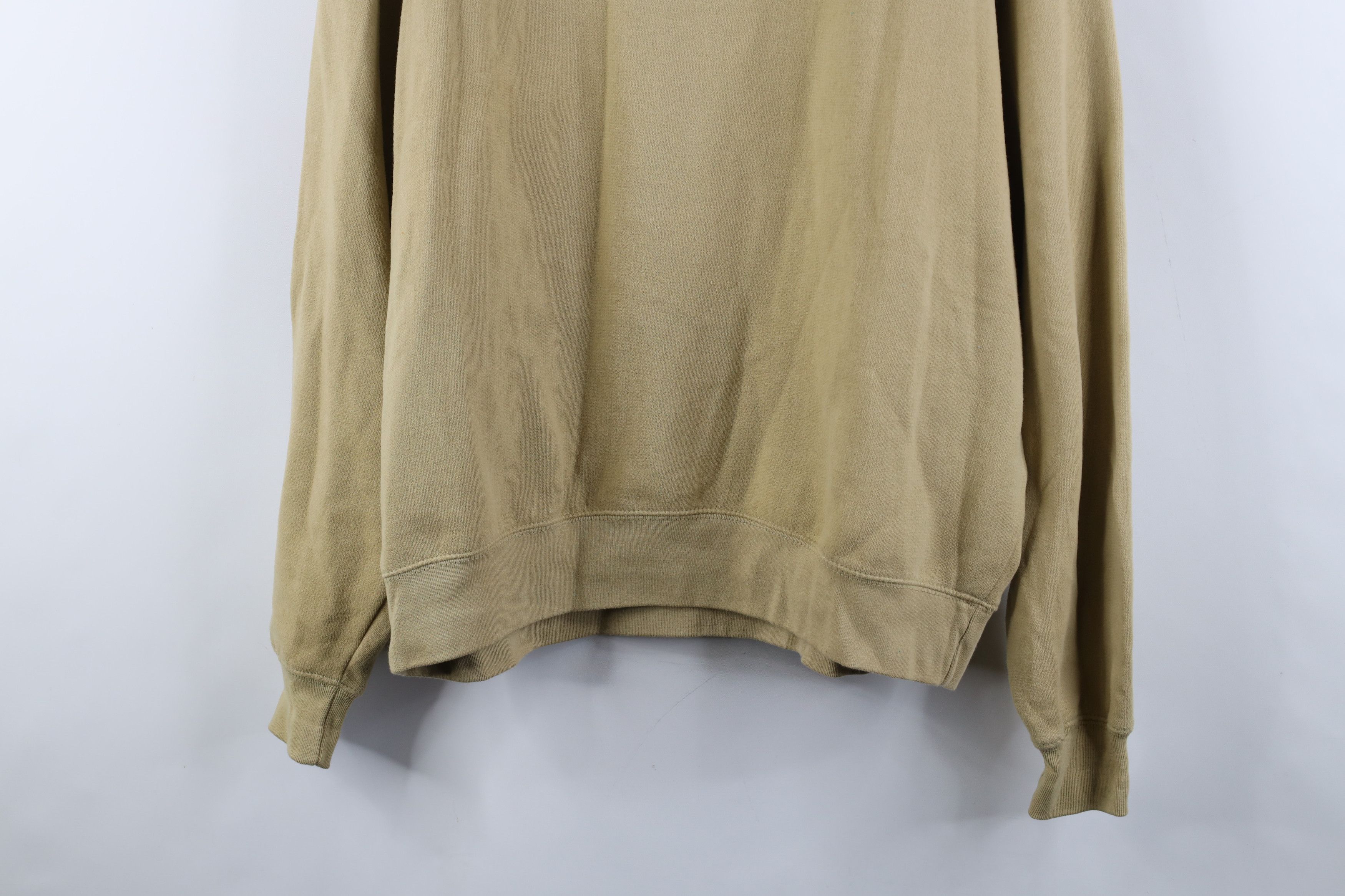 Vintage × Woolrich Woolen Mills Vintage 90s Woolrich Faded Blank Crewneck Sweatshirt Beige Size US M / EU 48-50 / 2 - 3 Thumbnail