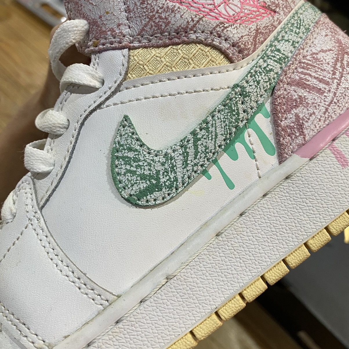 Nike Nike Air Jordan 1 Mid Paint Drip Ice Cream Pink Size 5y Size US 7 / IT 37 - 6 Thumbnail