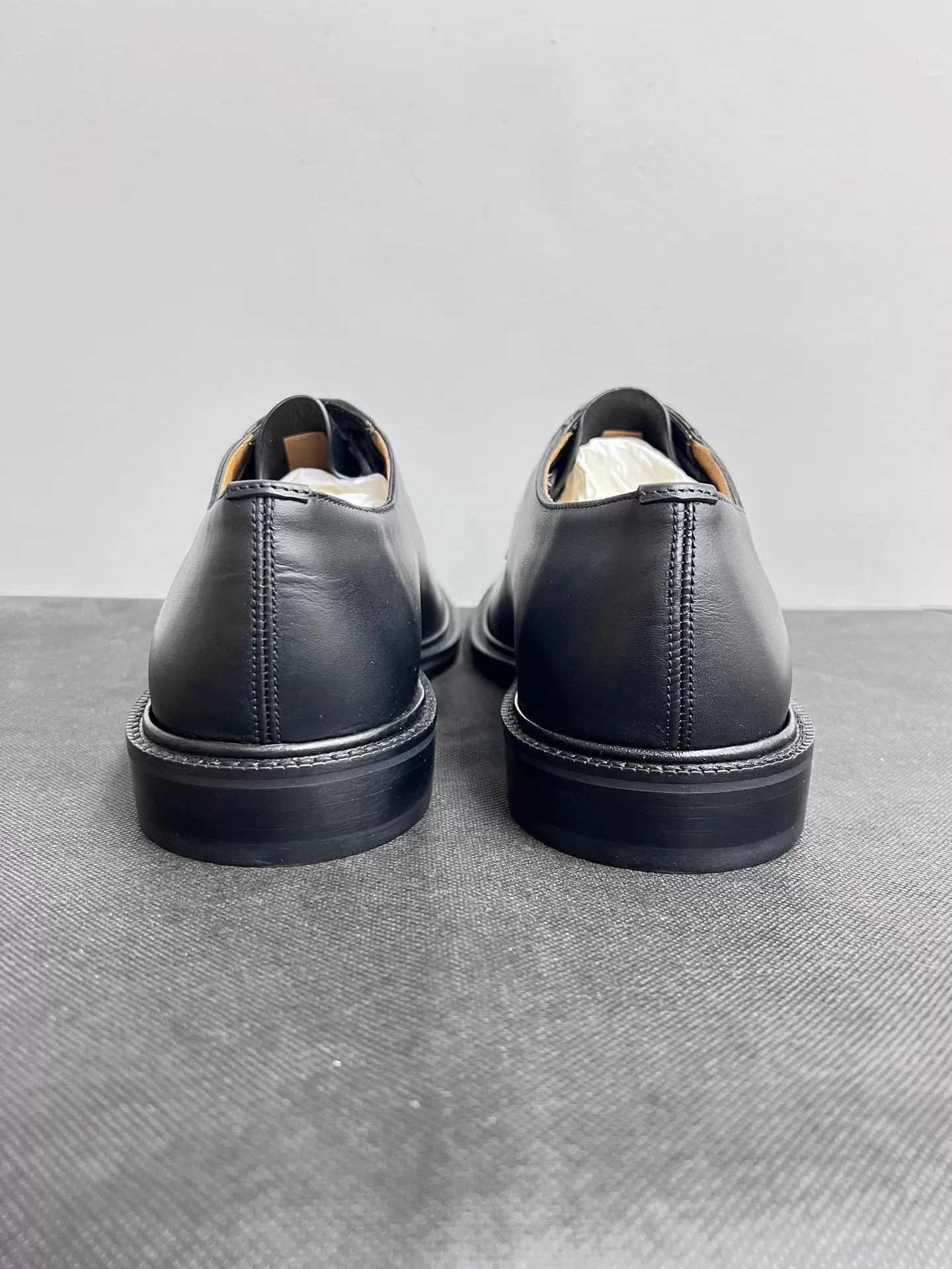 Valentino Valentino round toe lace-up Derby shoe 40 EU/US 6 BNIB Size US 7 / EU 40 - 3 Thumbnail