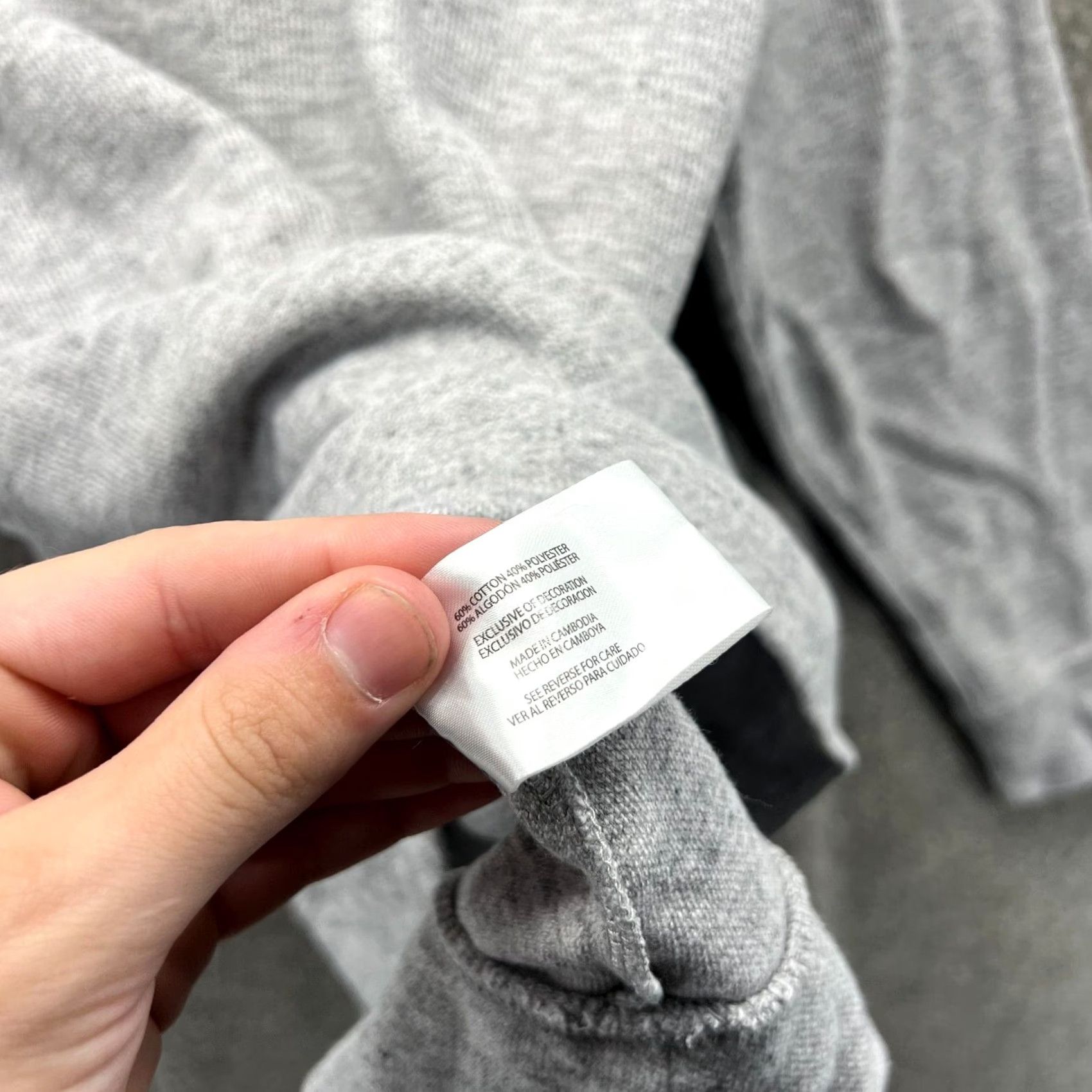 Banana Republic BANANA REPUBLIC Sweater Mens Large Gray Crewneck Pullover Fleece Long Sleeve Cotton All Seasons Regular Fit Vintage: No Size US L / EU 52-54 / 3 - 4 Thumbnail