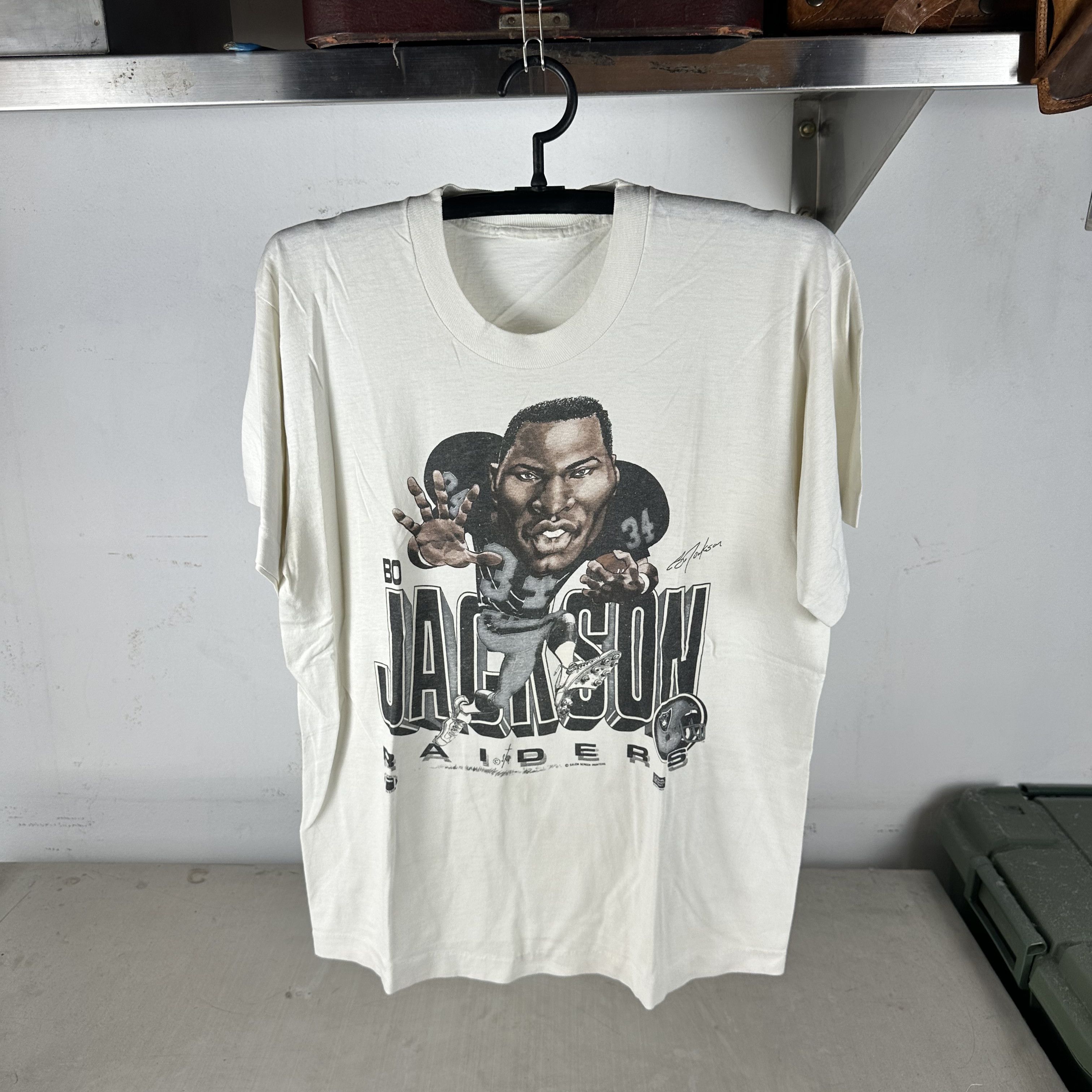Vintage 90s Bo Jackson Los Angeles Raiders NFL Caricature T-Shirt Size US L / EU 52-54 / 3 - 1 Thumbnail
