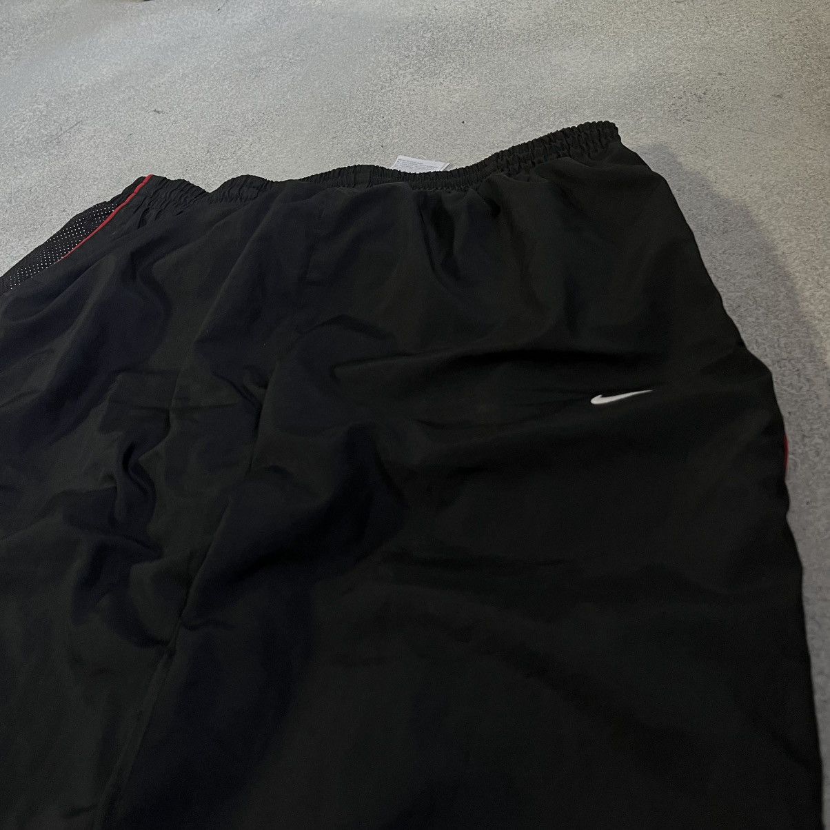 Nike Vintage Nike Track Pants Nylon Drill Y2K Swoosh Logo Size US 34 / EU 50 - 2 Thumbnail