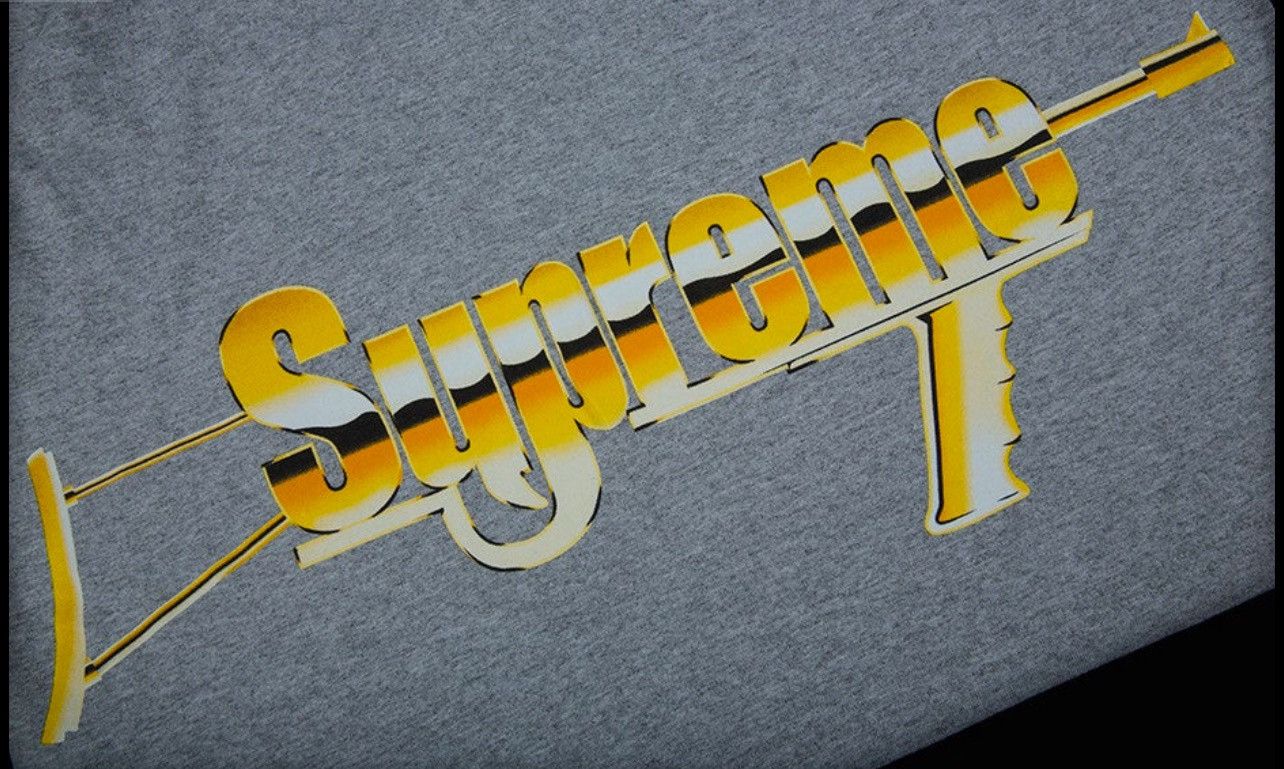 Supreme Supreme “Tommy Gun” Automatic T-Shirt *RARE* // SS17 Size US L / EU 52-54 / 3 - 4 Thumbnail