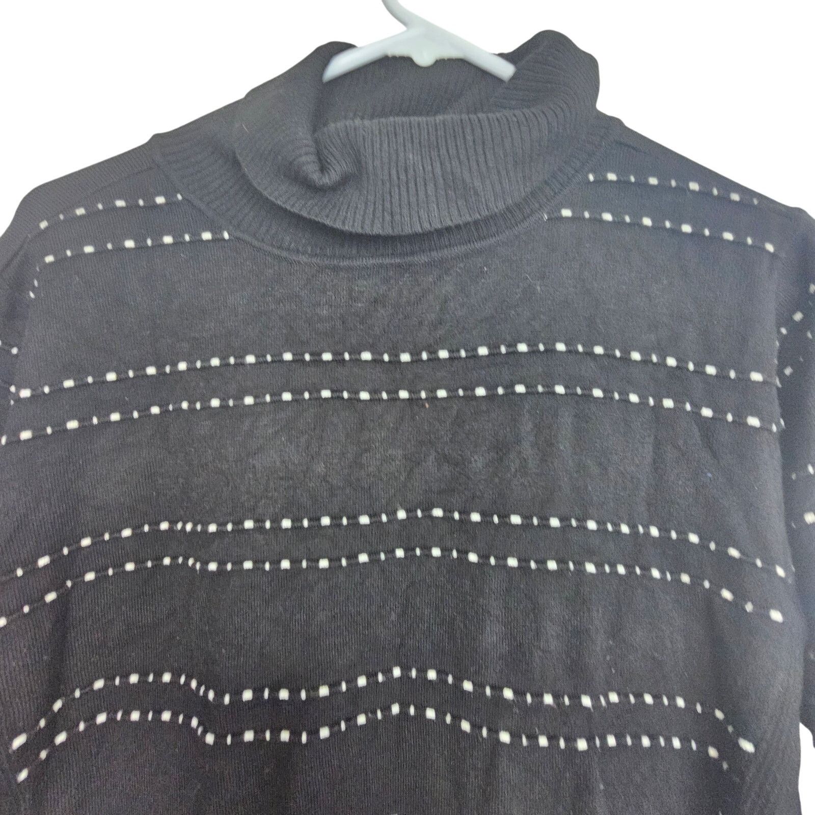 White House Black Market White House Black Market Striped Turtleneck Sweater Sz XL Size XL / US 12-14 / IT 48-50 - 2 Thumbnail