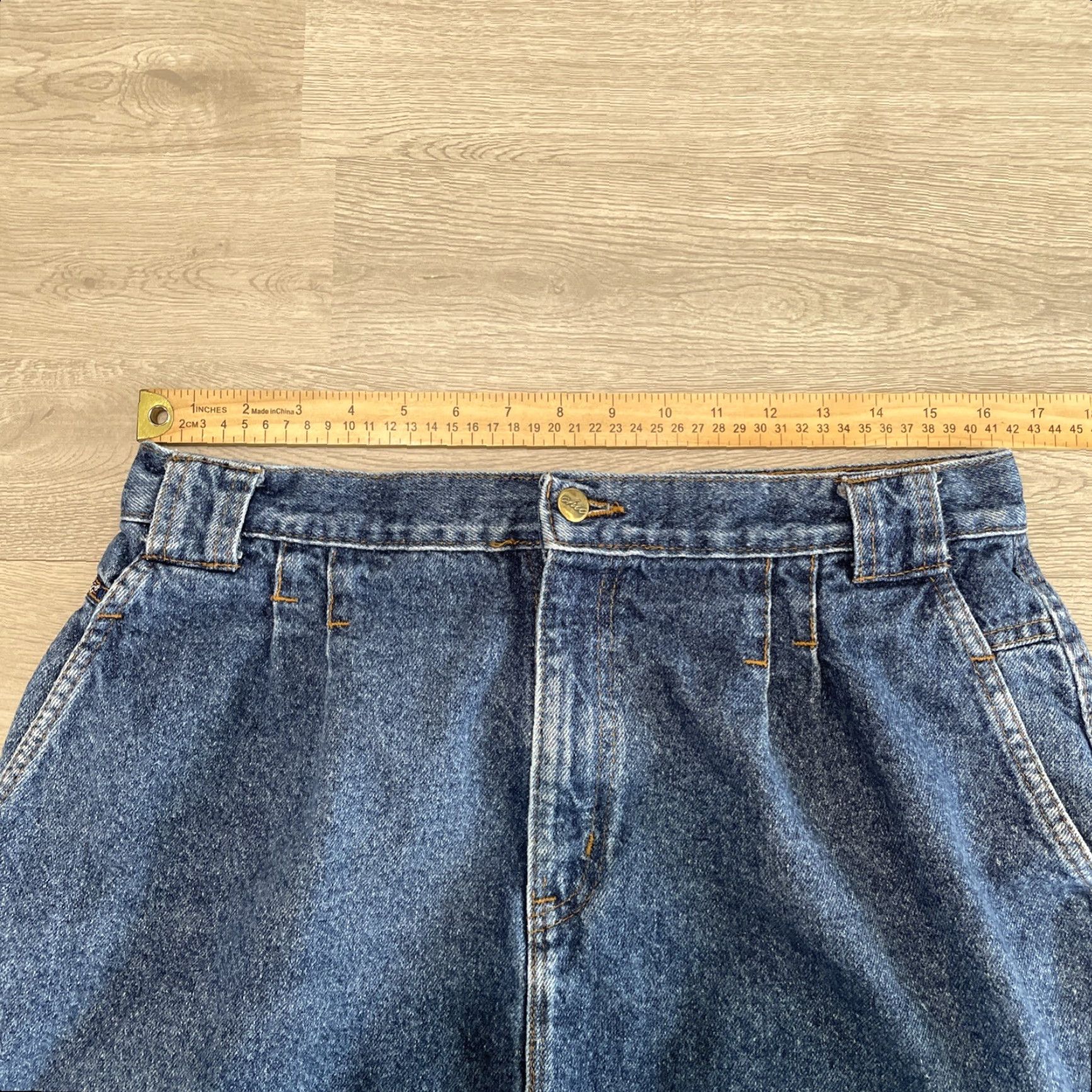 Vintage VINTAGE CHIC 90s Denim Midi Skirt Women Size 18 Blue A-Line 100% Cotton Size 40" / US 18 - 3 Thumbnail