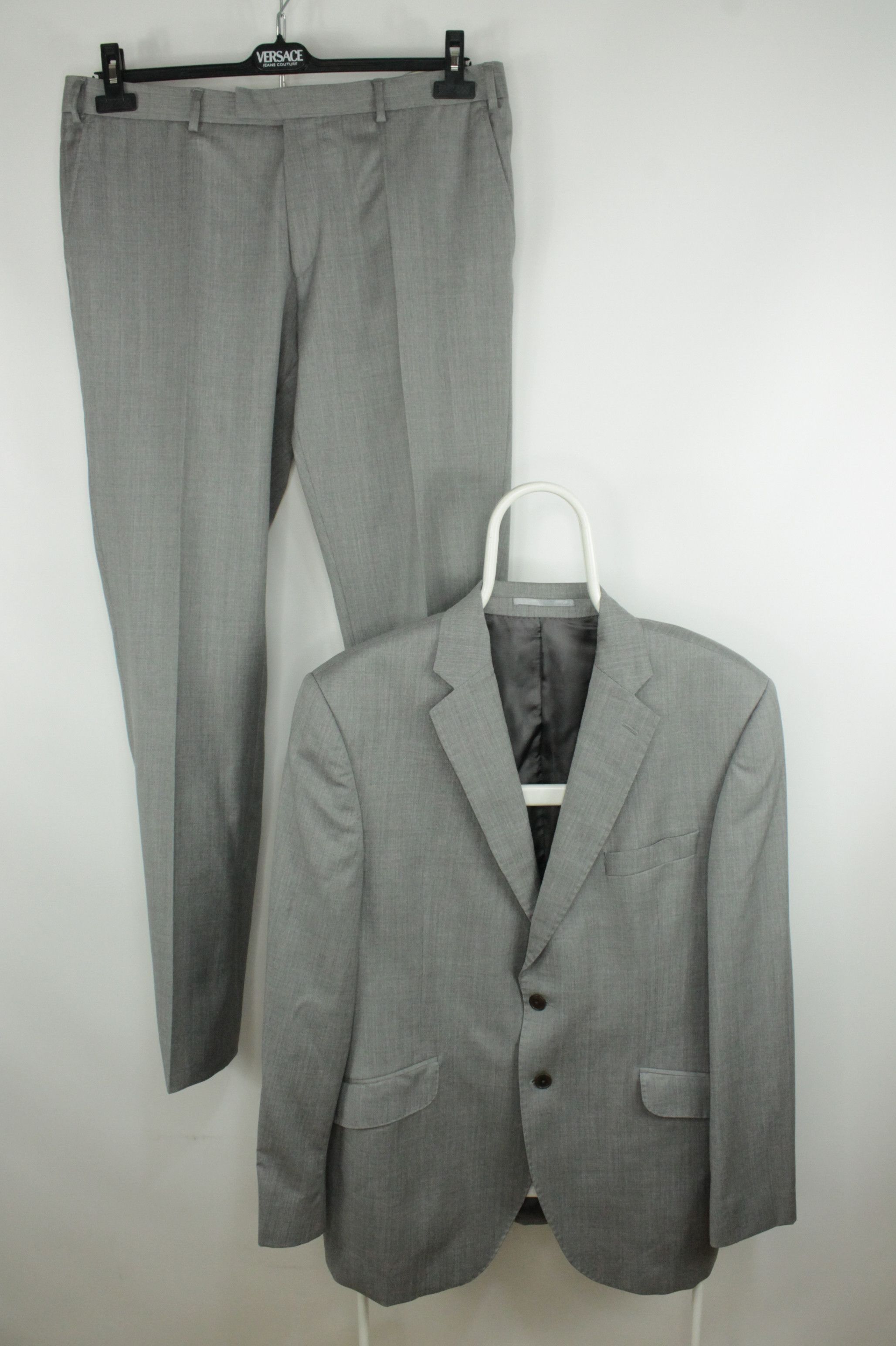 Charles Tyrwhitt Charles Tyrwhitt Gray Reda 110'S Wool Suit Men's Size 42R - 1 Thumbnail