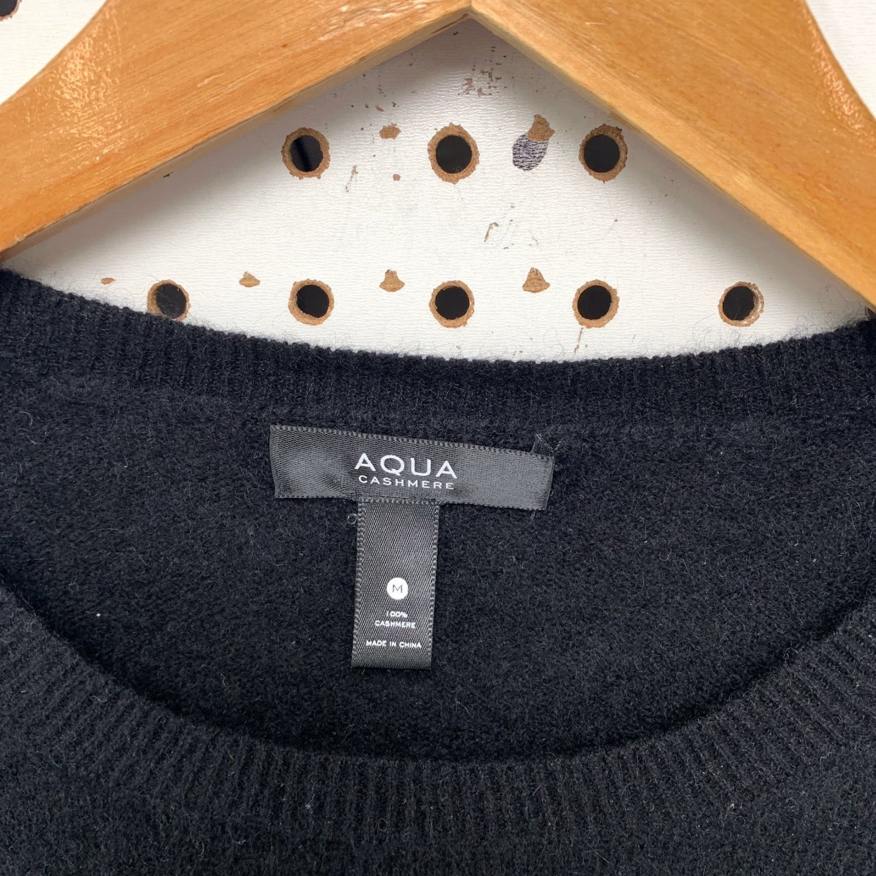 AQUA Aqua 100% Cashmere Sweater Womens M Black Crew Neck Long Sleeve Pullover Casual Winter Knit Regular Pattern: Solid Size M / US 6-8 / IT 42-44 - 3 Thumbnail