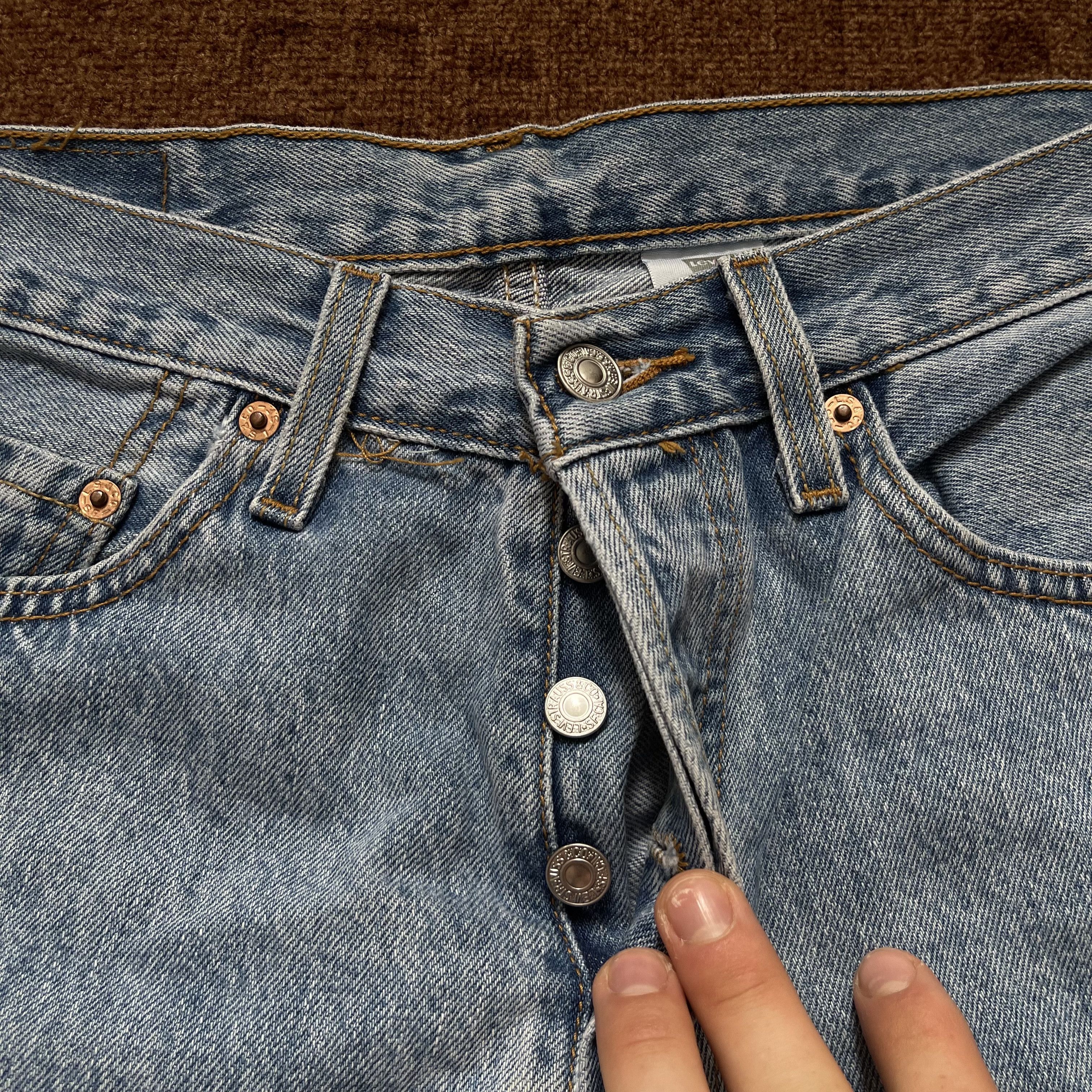Jean × Vintage 90s Vintage Levi's 501 Blue white Jeans 32x30 Size US 32 / EU 48 - 6 Thumbnail
