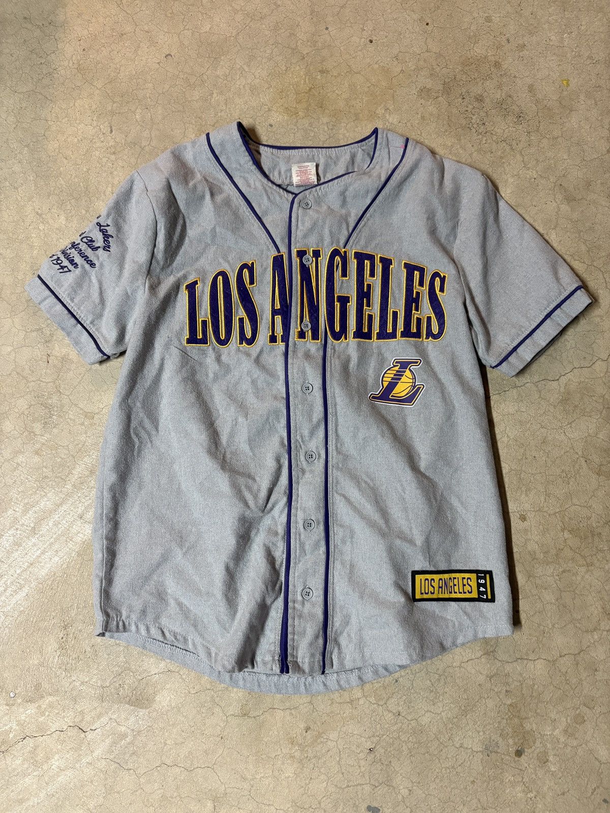 Other Los Angeles Lakers Baseball Jersey Button Up Gray Size Small Size US S / EU 44-46 / 1 - 1 Thumbnail