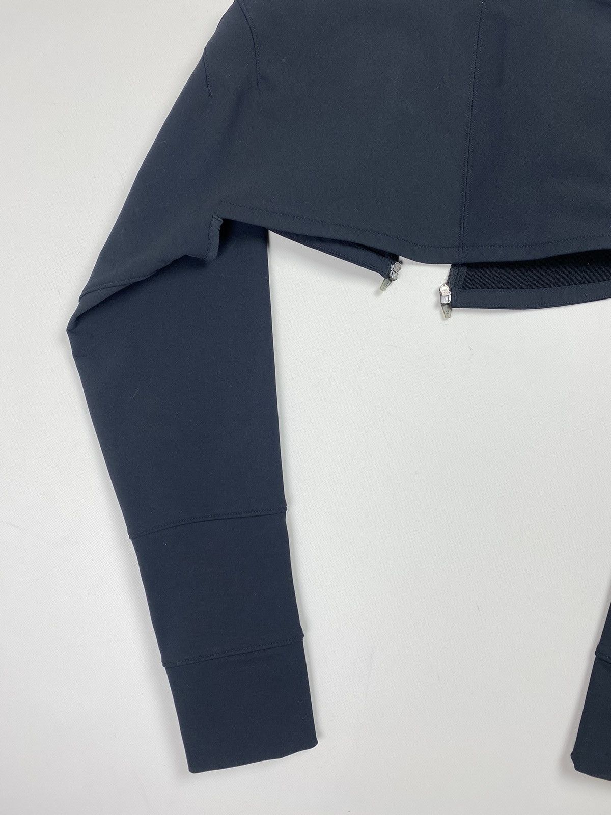 Nike Nike ACG ladies avant-garde transformer jacket / sleeves Size L / US 10 / IT 46 - 24 Thumbnail