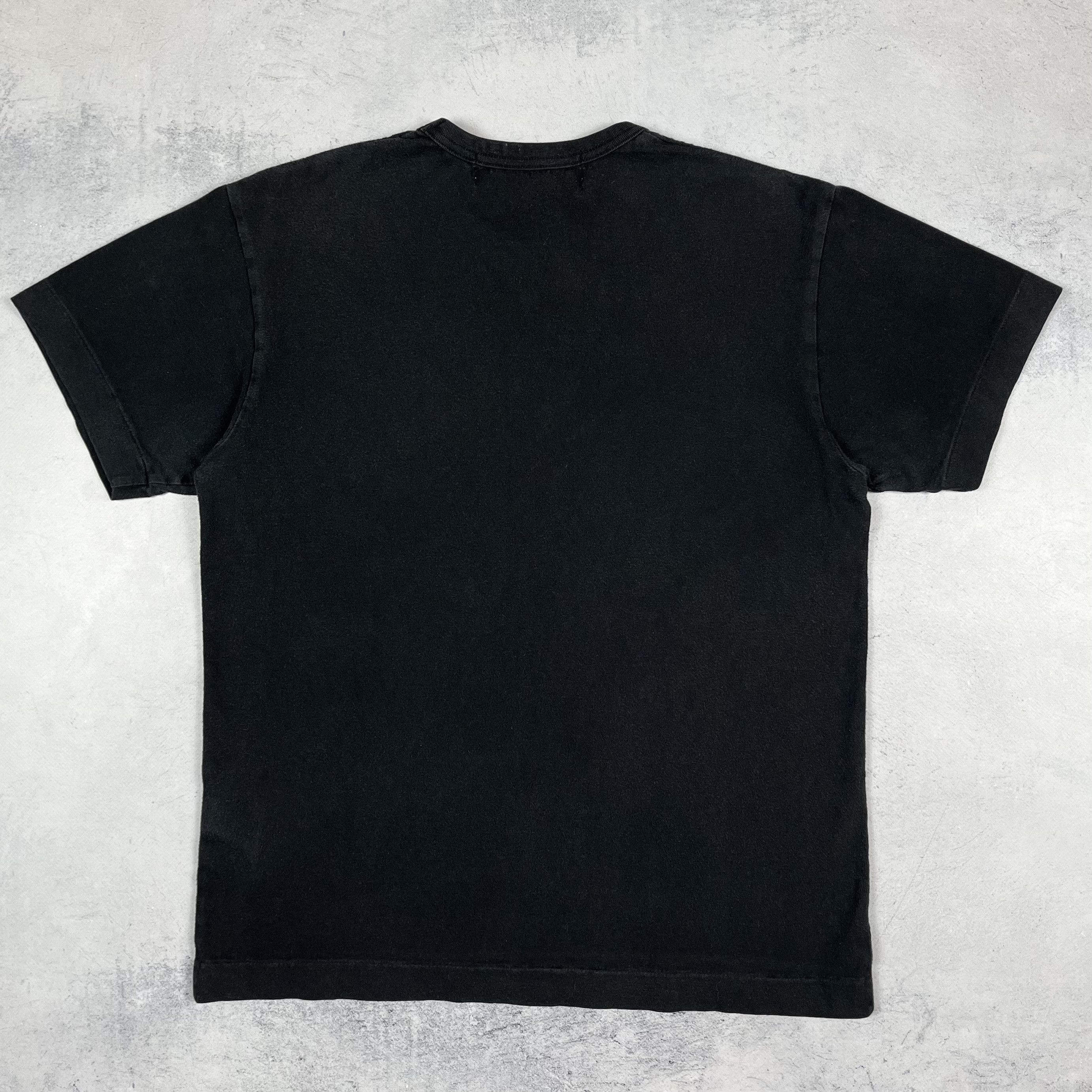 Comme des Garcons PLAY Comme Des Garcons Heart Big Logo T Shirt Size US S / EU 44-46 / 1 - 13 Thumbnail
