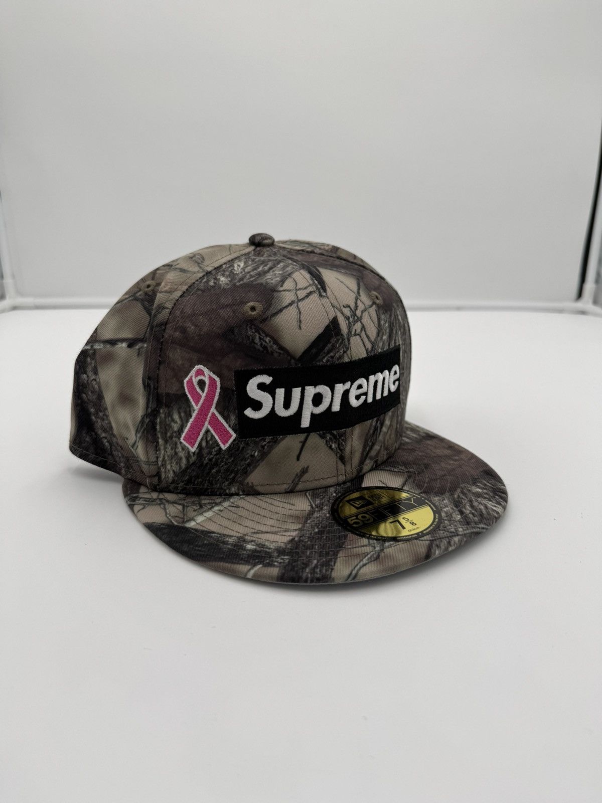Supreme Supreme Breast Cancer Awareness Box Logo New Era Fall Camo Size ONE SIZE - 1 Thumbnail