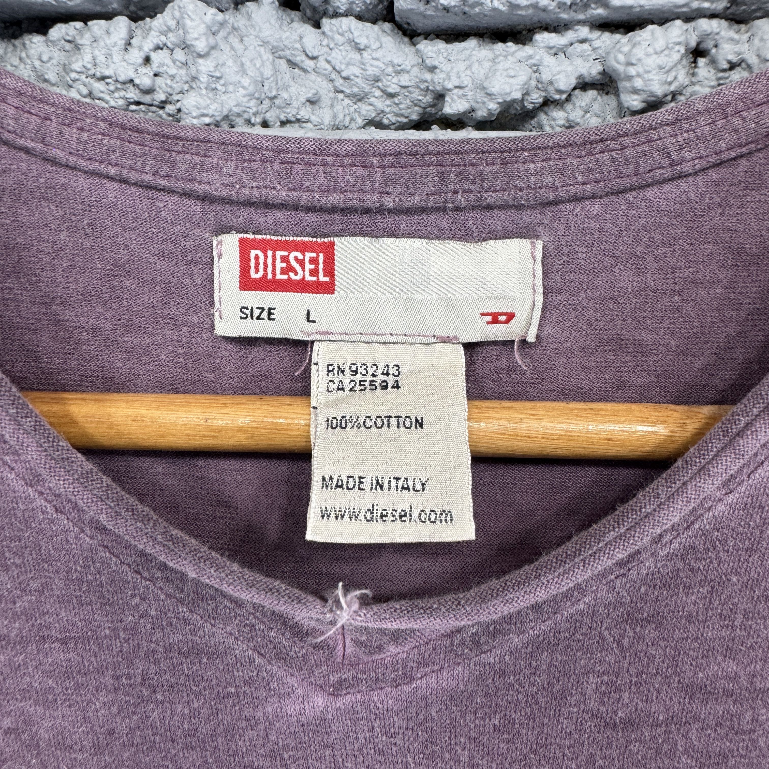 Diesel Rare Vintage Purple Diesel Sunfaded Tshirt Size L / US 10 / IT 46 - 4 Thumbnail