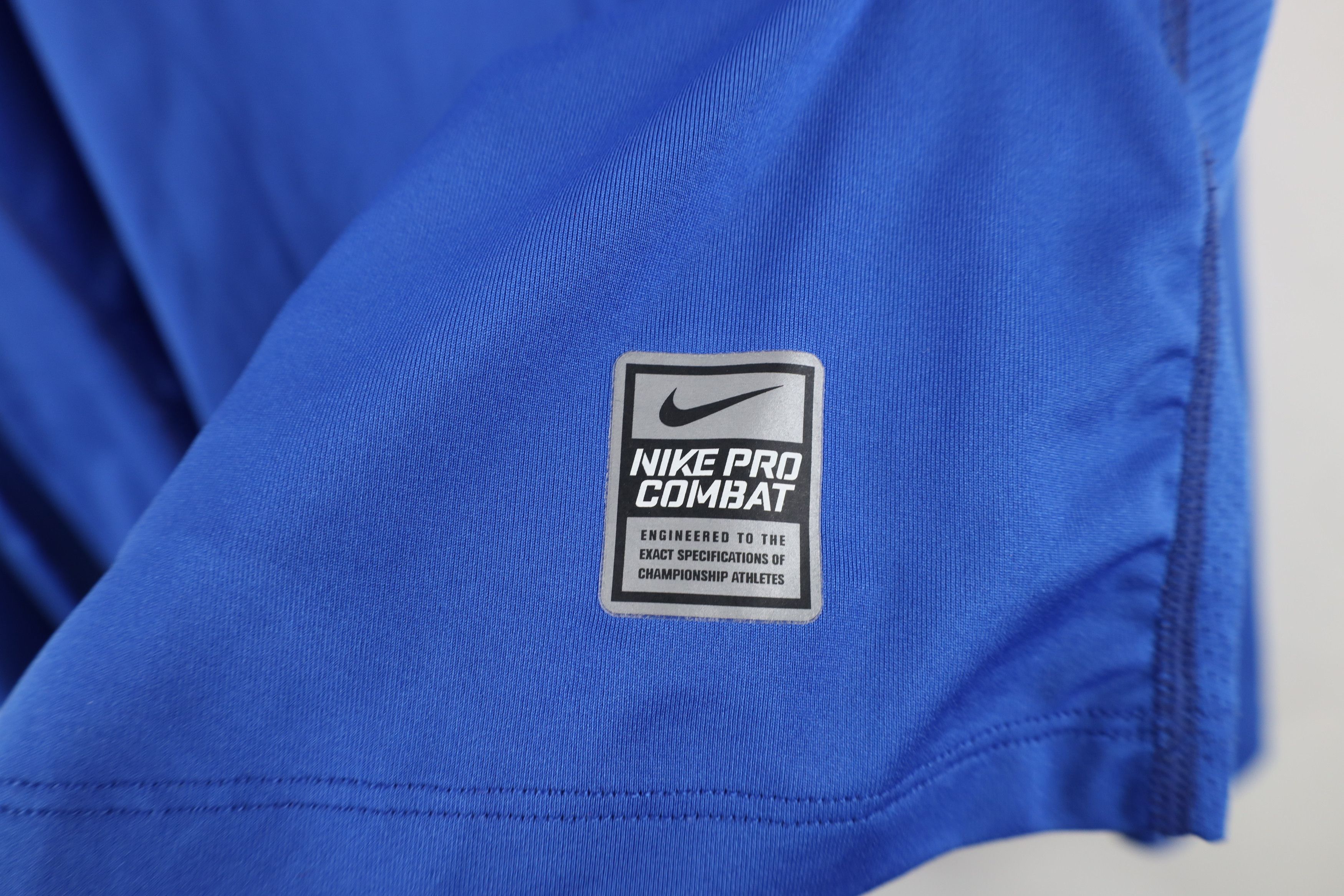 Nike Nike Pro Combat Fitted Training Long Sleeve T-Shirt Blue Size US L / EU 52-54 / 3 - 8 Thumbnail