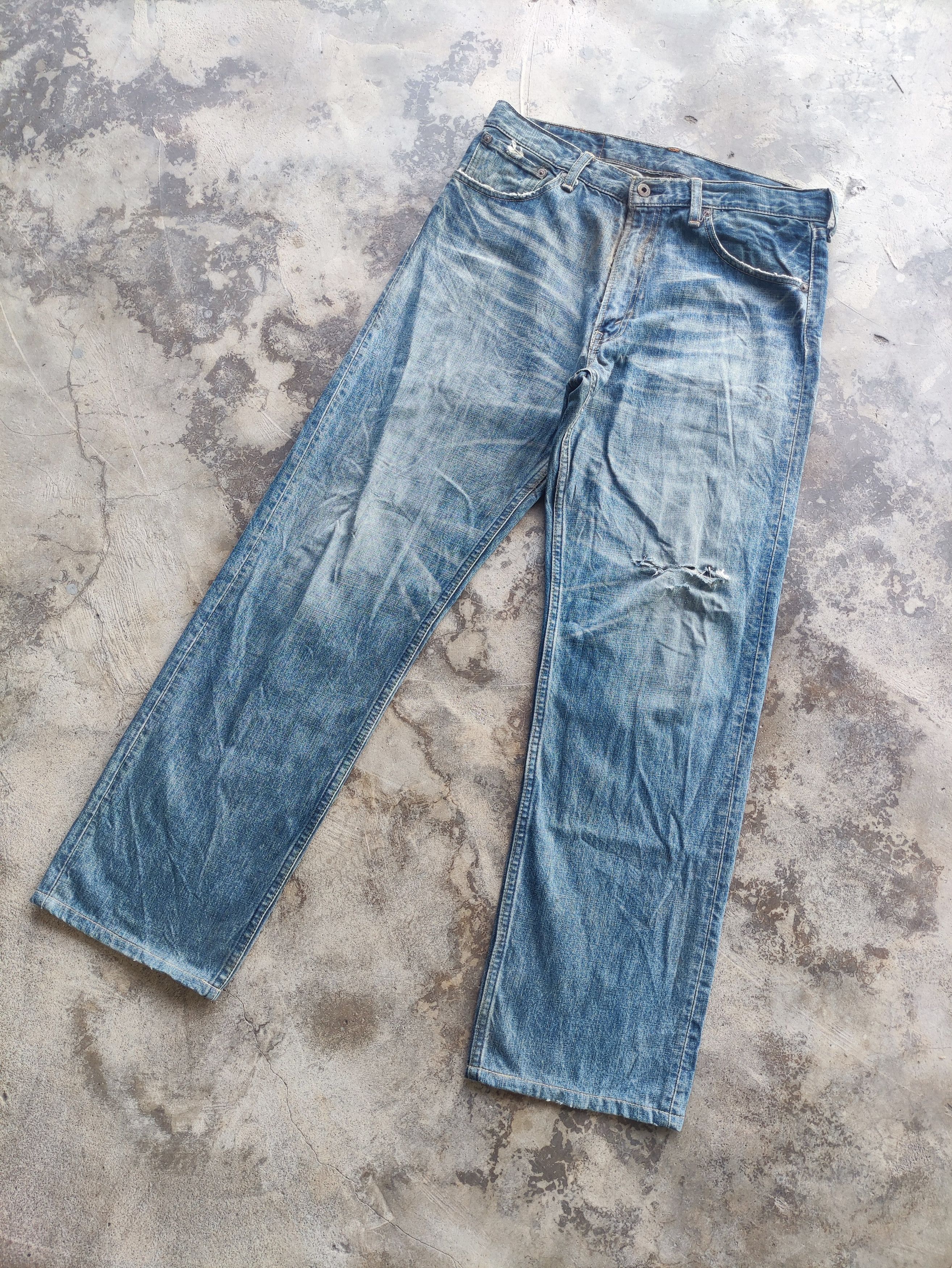 Levi's Vintage Levi's Baggy Jean Faded Distress Pants Size US 34 / EU 50 - 2 Thumbnail