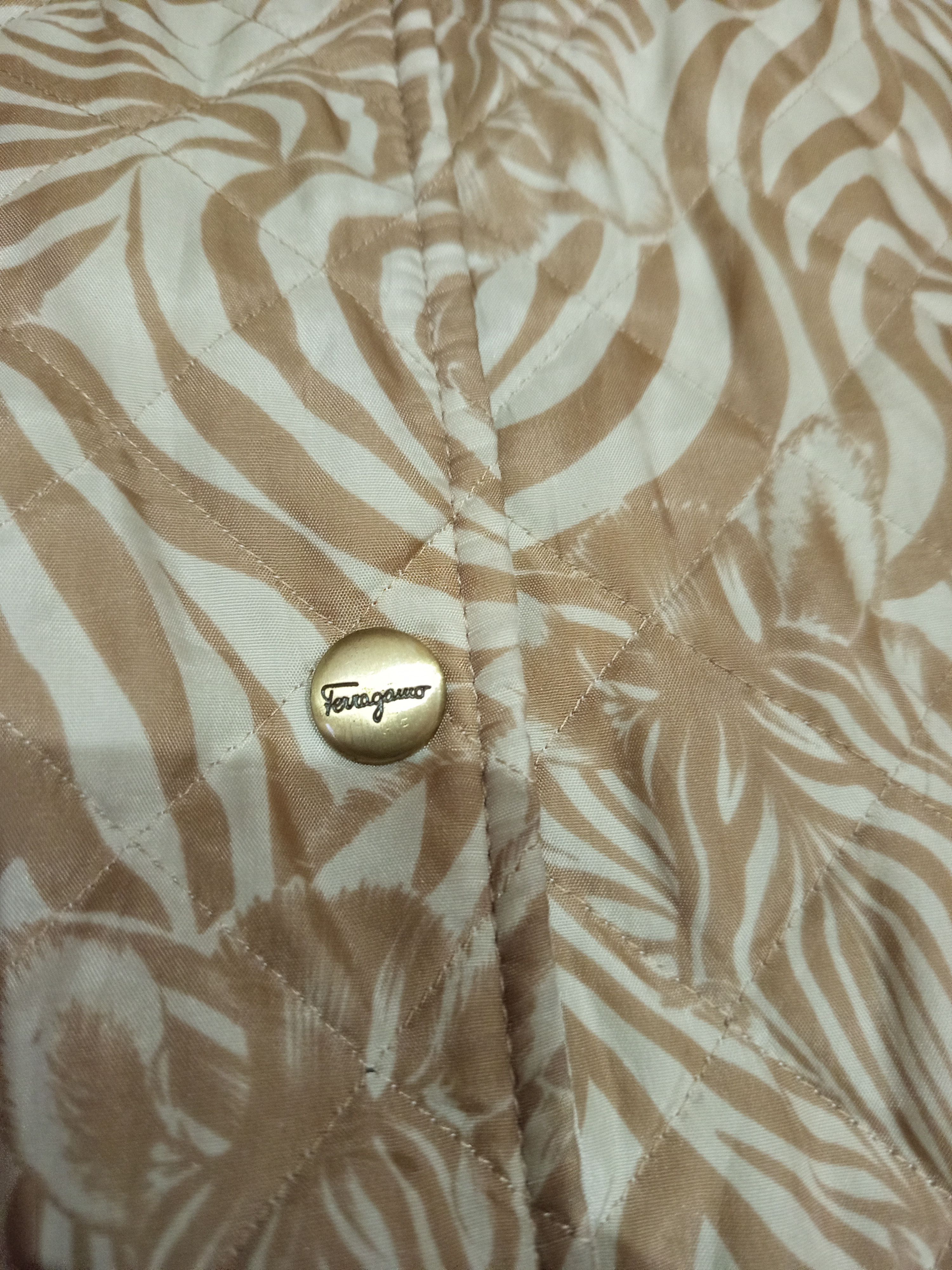 Salvatore Ferragamo Vintage Salvatore Ferragamo Quilted Animal Print Jacket Size M / US 6-8 / IT 42-44 - 12 Thumbnail