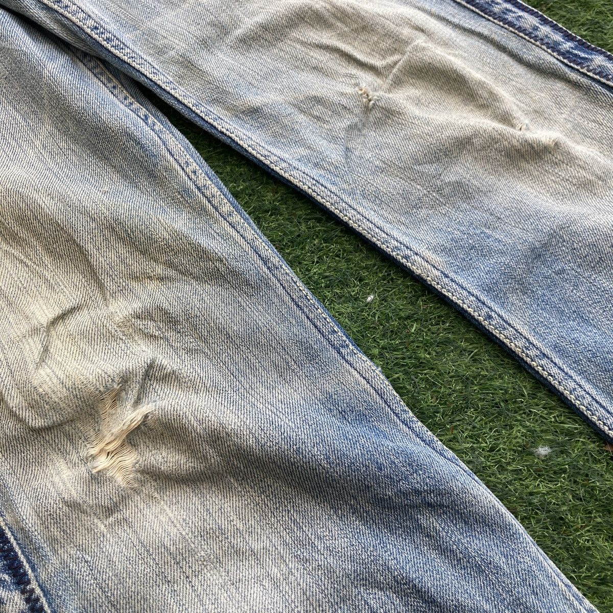 If Six Was Nine YANUK BOOTCUT DISTRESSED JEANS Size 29" - 4 Thumbnail