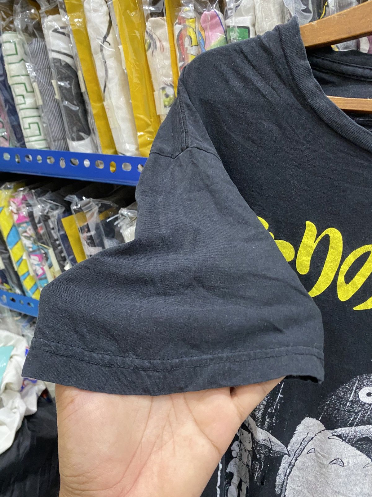 Anime DISTRESSED MY NEIGHBOR TOTORO TEES Size US XL / EU 56 / 4 - 4 Thumbnail