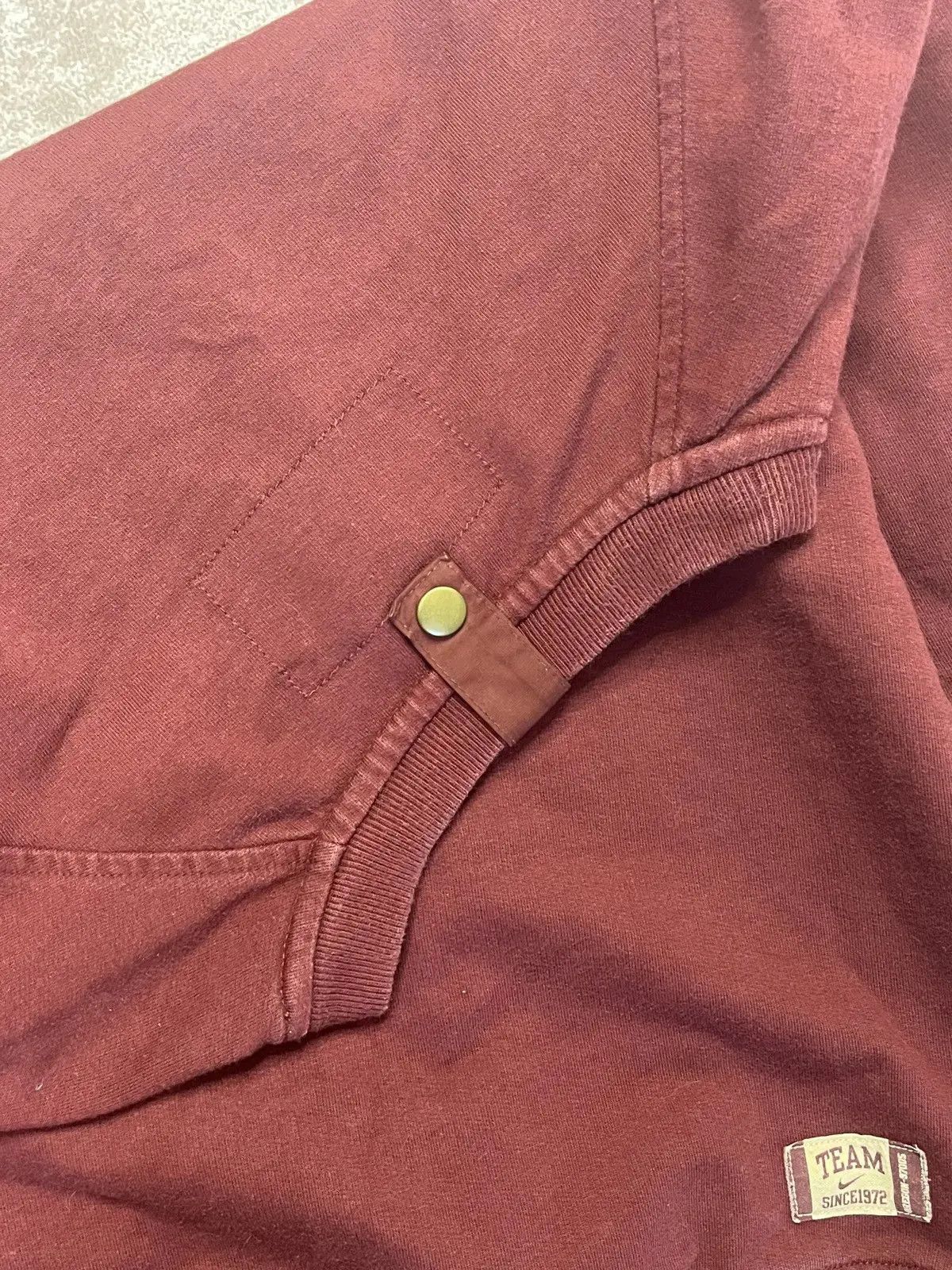 Nike Vintage Nike Track & Field Sweatshirt Maroon Yellow Size L Size US M / EU 48-50 / 2 - 4 Thumbnail