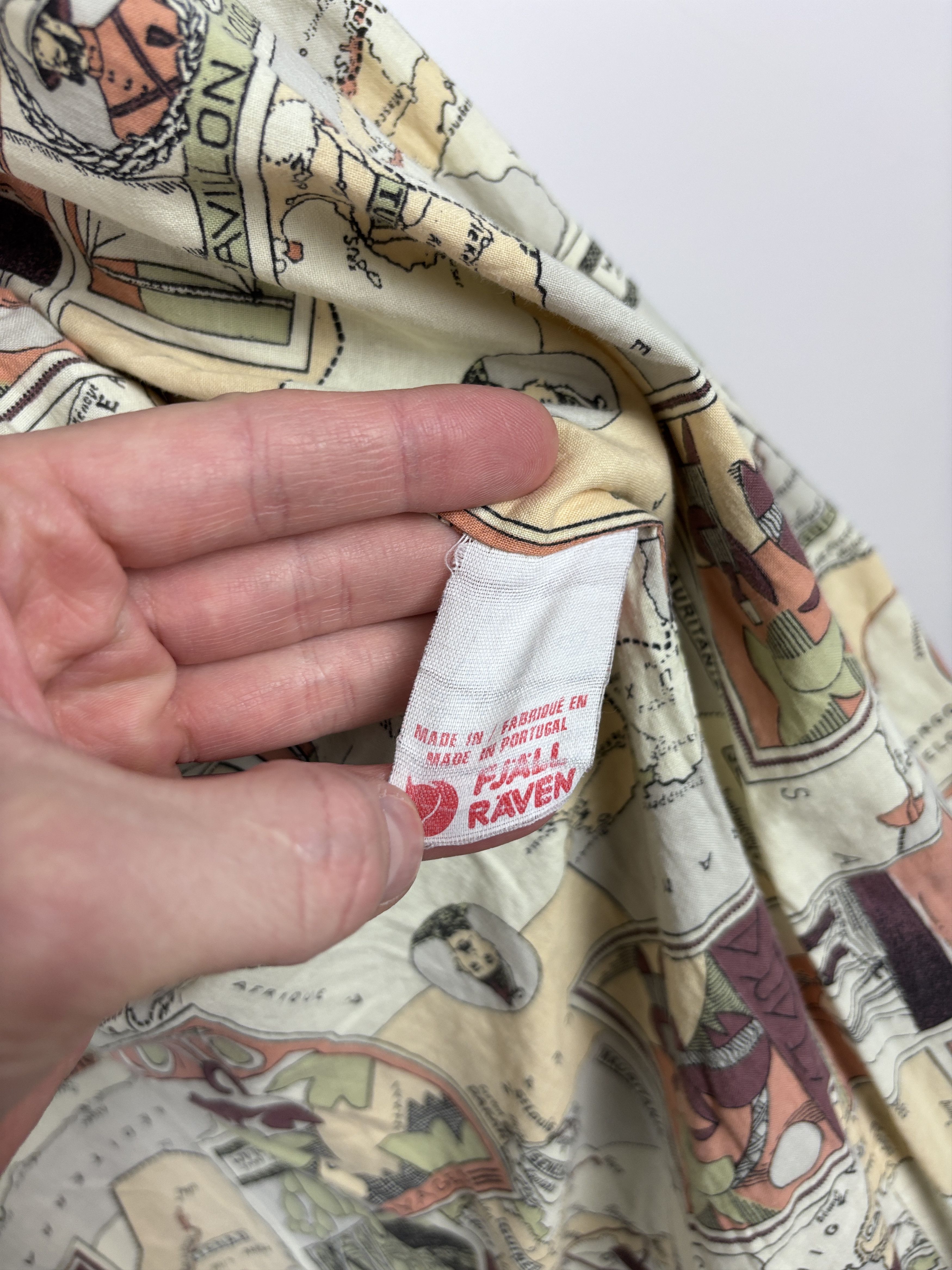 Fjallraven × Vintage Vintage 80s Fjallraven Zip Hooded Jacket Khaki Yellow Size L Size US L / EU 52-54 / 3 - 12 Thumbnail
