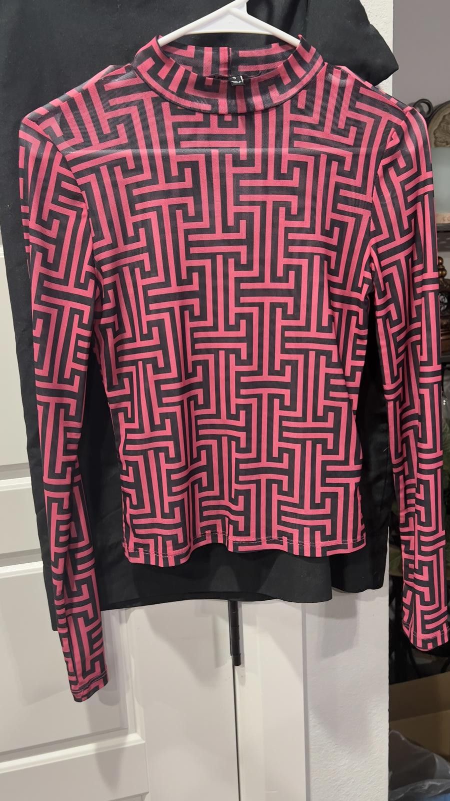 Other YMI Collections Pink Geometric Long Sleeve Top Size S / US 4 / IT 40 - 1 Thumbnail