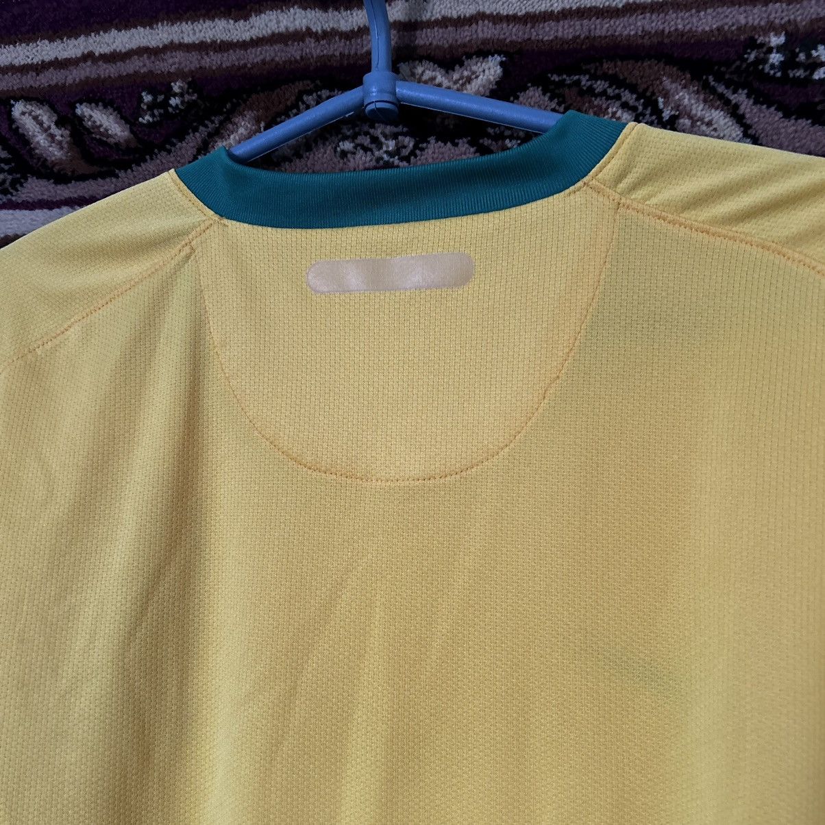 Nike BRASIL 2010 2011 HOME FOOTBALL SHIRT SOCCER JERSEY NIKE Size US M / EU 48-50 / 2 - 11 Thumbnail