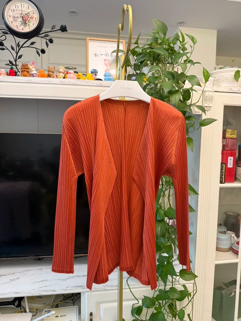 Issey Miyake Issey Miyake size:3 Pumpkin-colored cardigan Size XS / US 0-2 / IT 36-38 - 1 Thumbnail