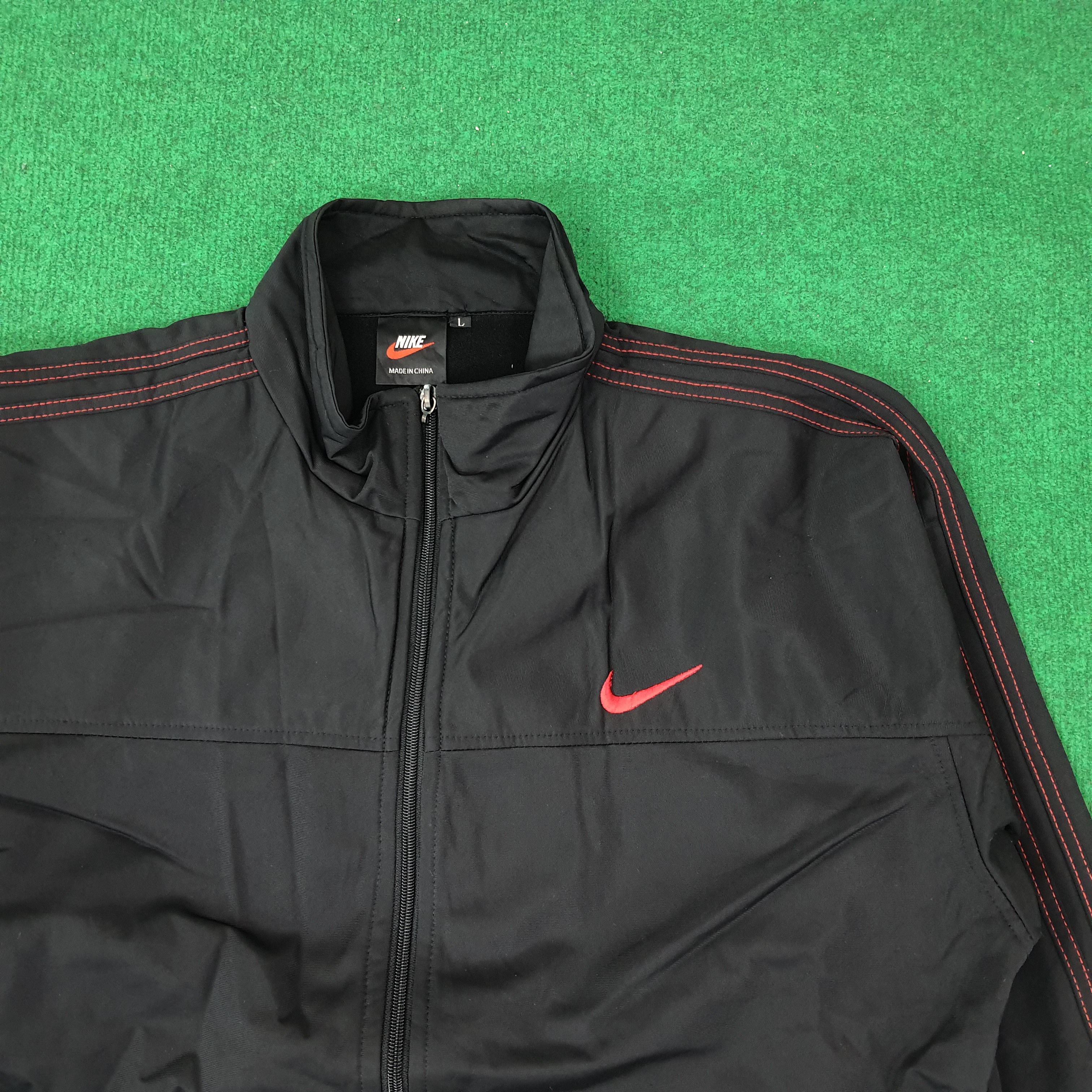 Nike Vintage Nike Outdoor Zipper Track Jacket C248N7 Size US L / EU 52-54 / 3 - 2 Thumbnail