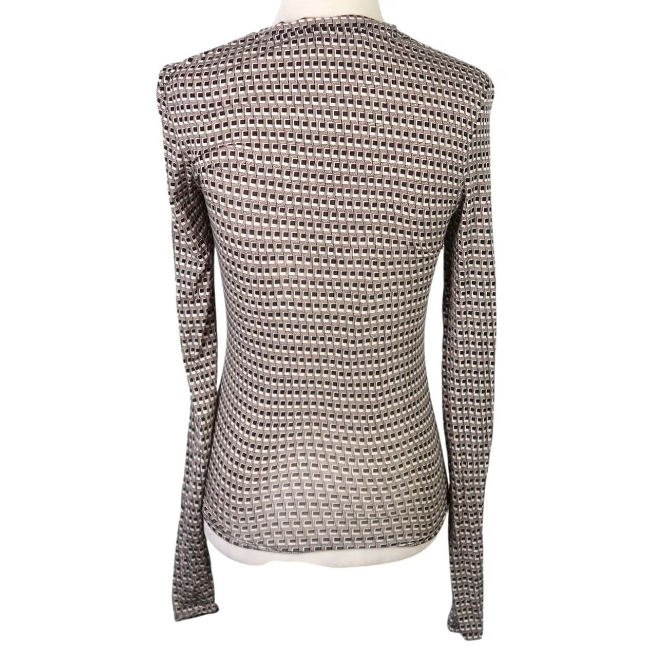 Cos VINTAGE Cos Second Skin Long Sleeve Top Black and Cream Geo Grid Print XS Women T-Shirt Geometric Long Sleeve Slim Fit Lyocell and elastane Mens? Size XS / US 0-2 / IT 36-38 - 5 Thumbnail