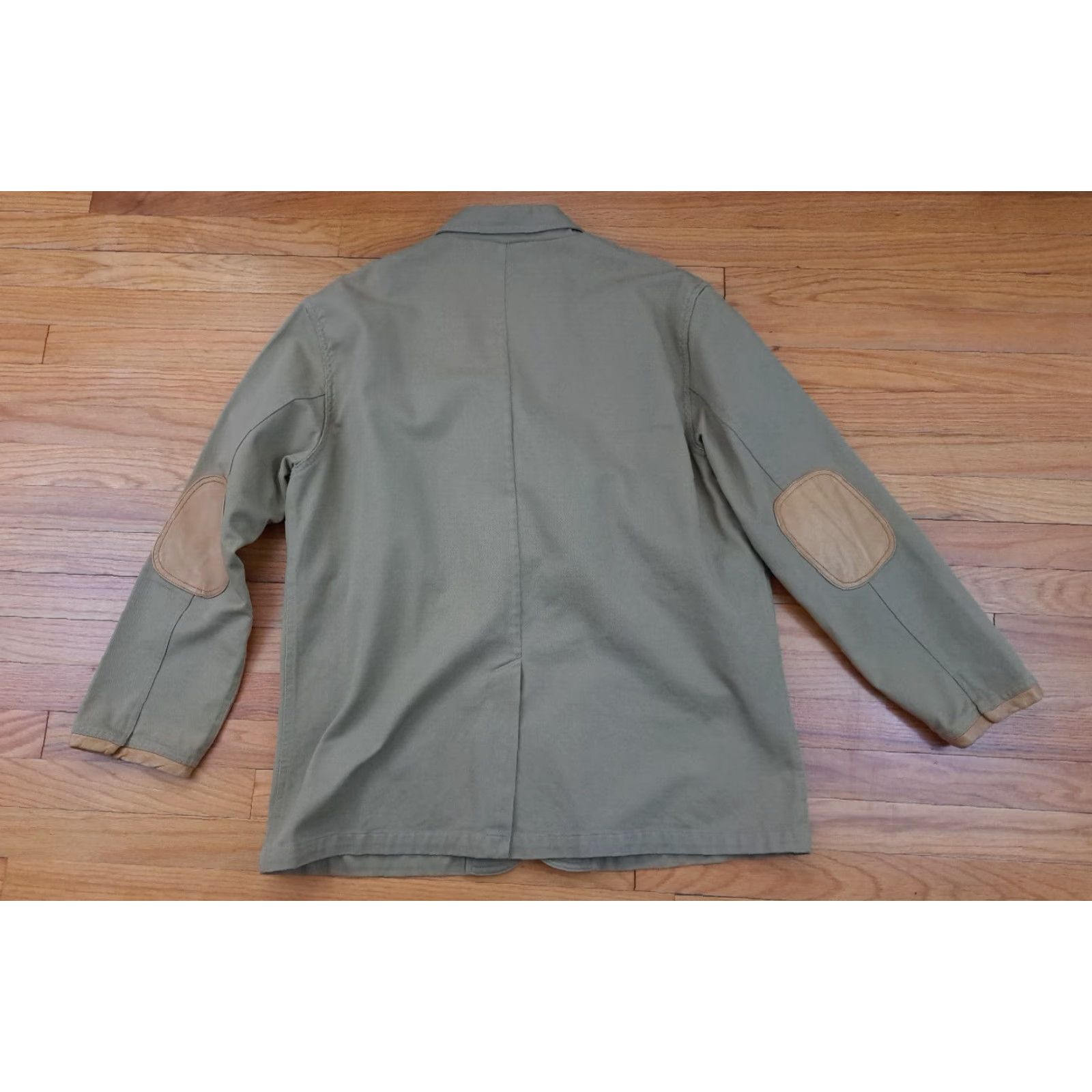 Orvis VINTAGE Orvis Coat Barn Coat Men Large Khaki Beige Canvas Pockets Elbow Patches Outdoor 34in long 25in pit to pit Size US L / EU 52-54 / 3 - 7 Thumbnail