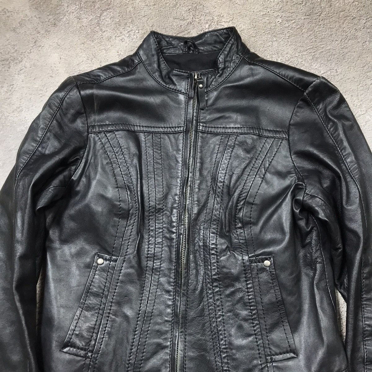 Vintage Vintage 90s Faded Black Leather Jacket Streetwear Cropped M Size M / US 6-8 / IT 42-44 - 2 Thumbnail