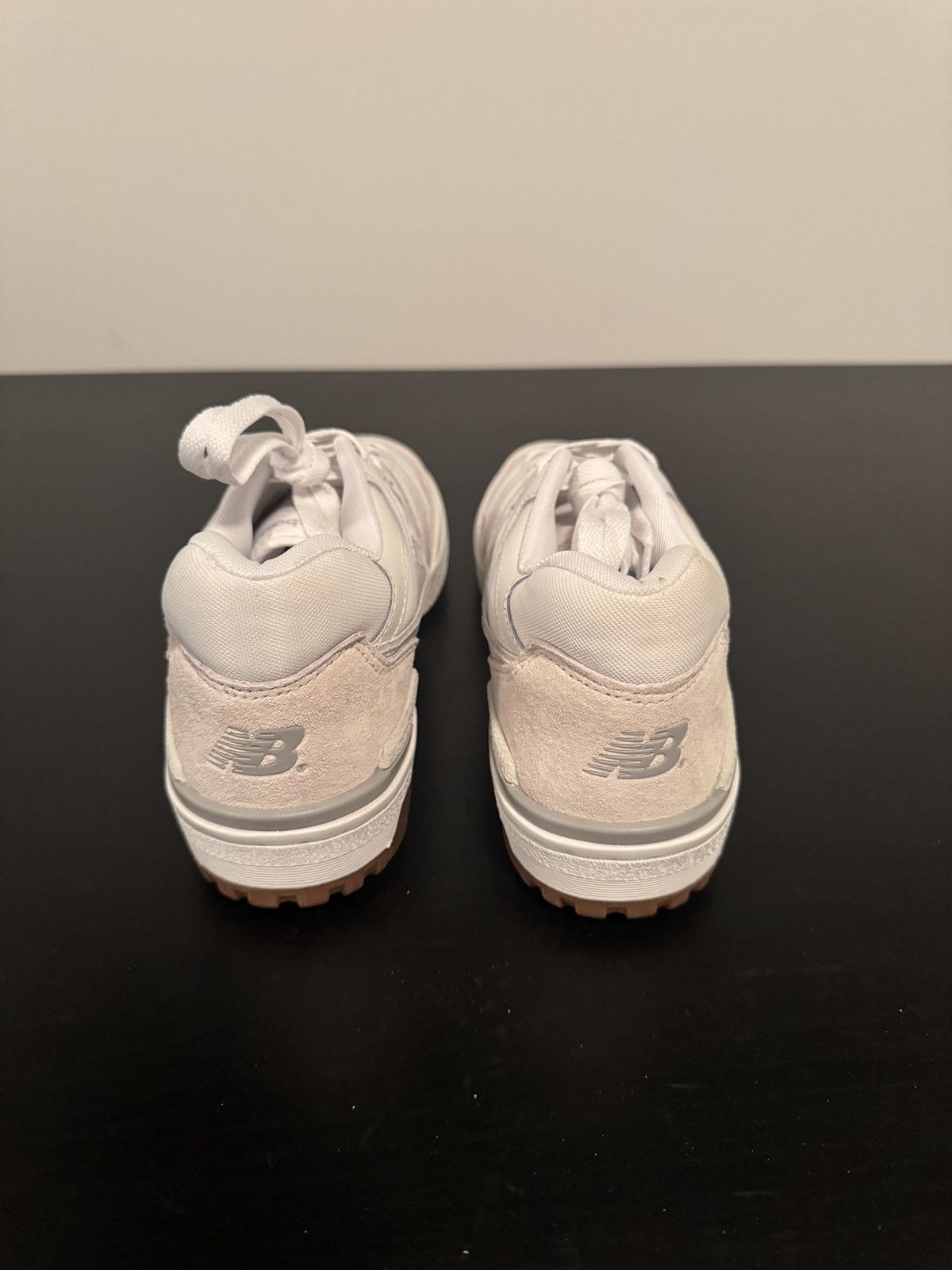 New Balance NEW BALANCE 550 WHITE GUM Size US 9 / EU 42 - 4 Thumbnail